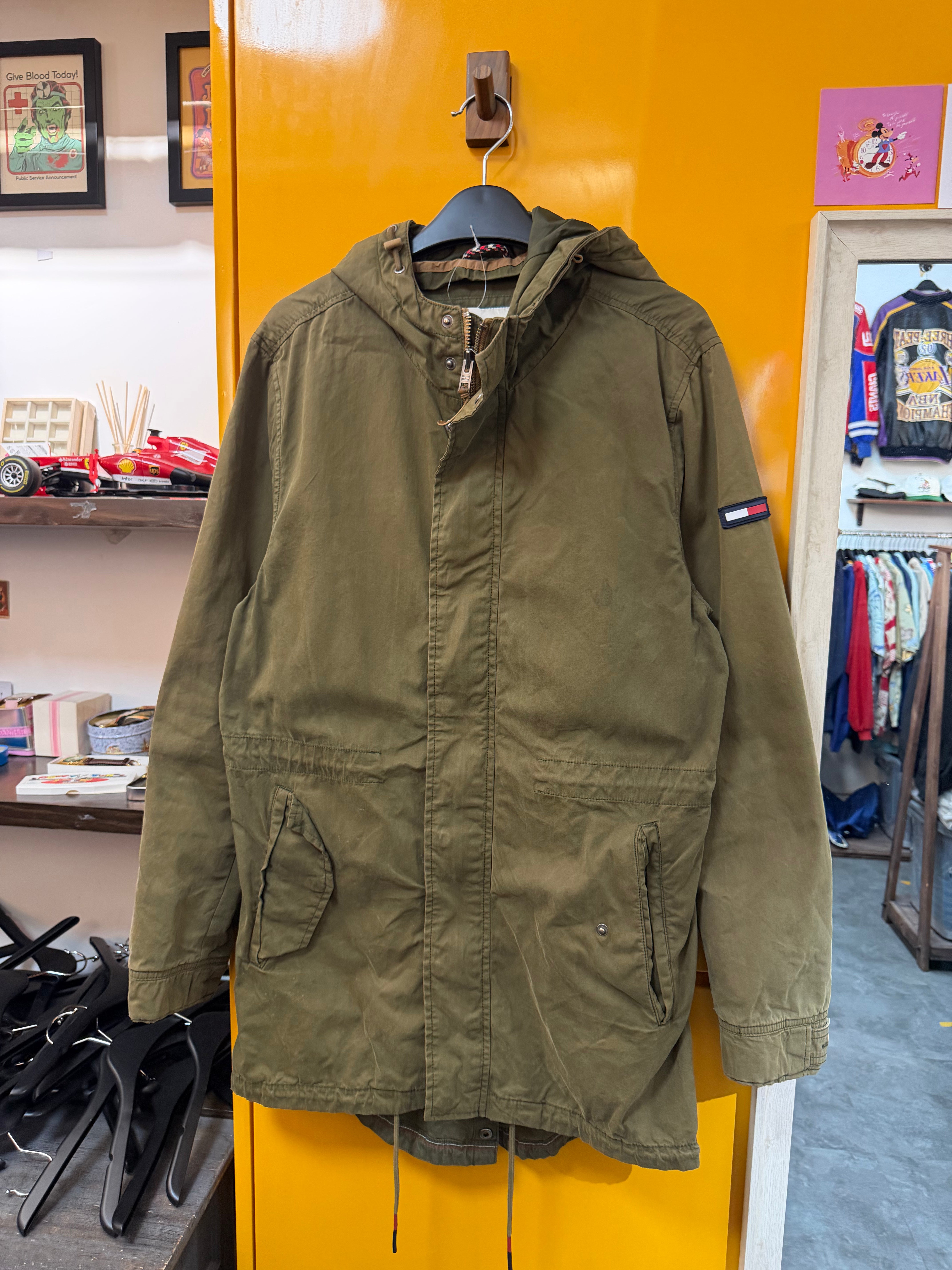 HILFIGER DENIM JACKET - M