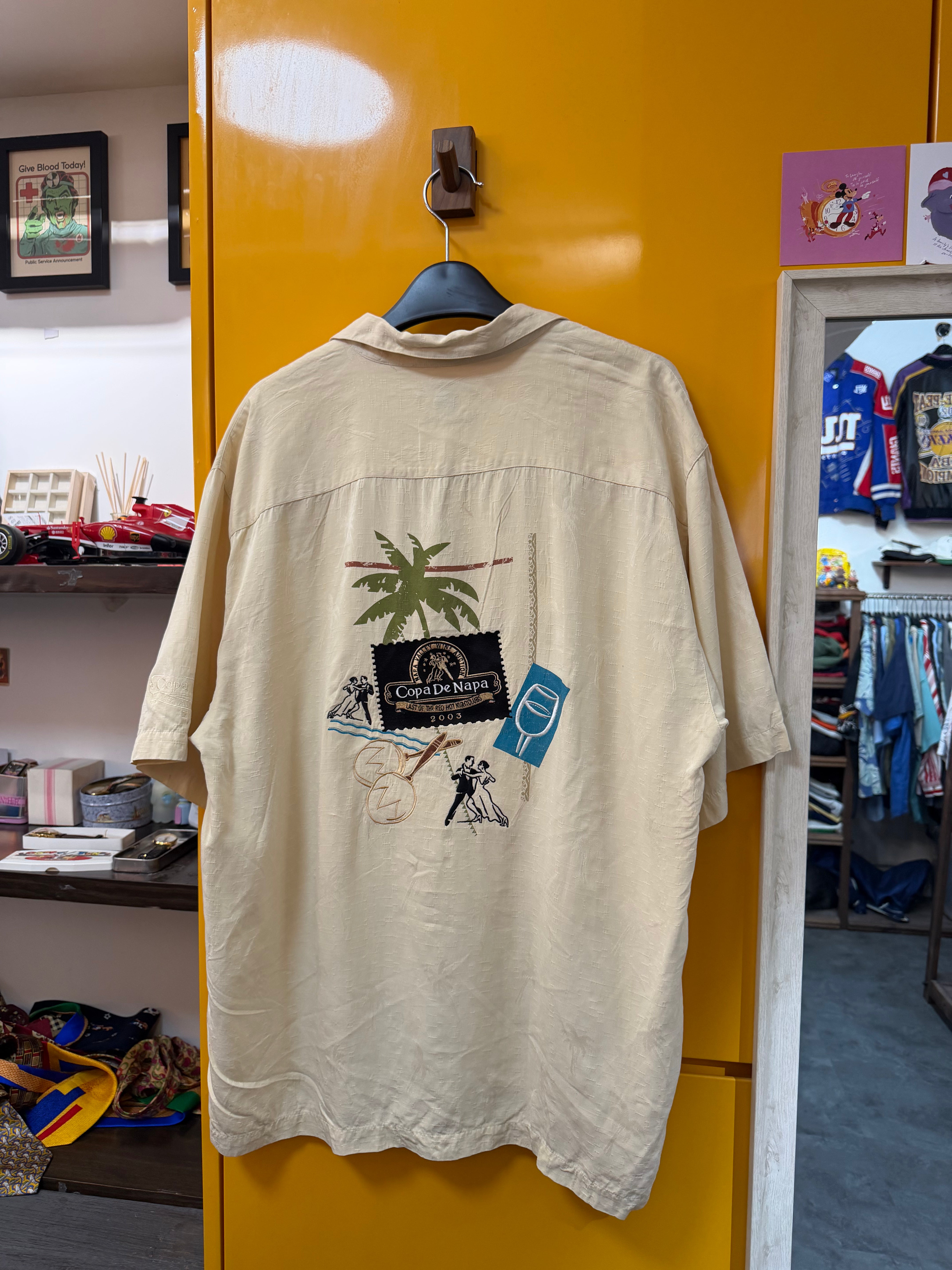 TOMMY BAHAMA SHIRT - XL
