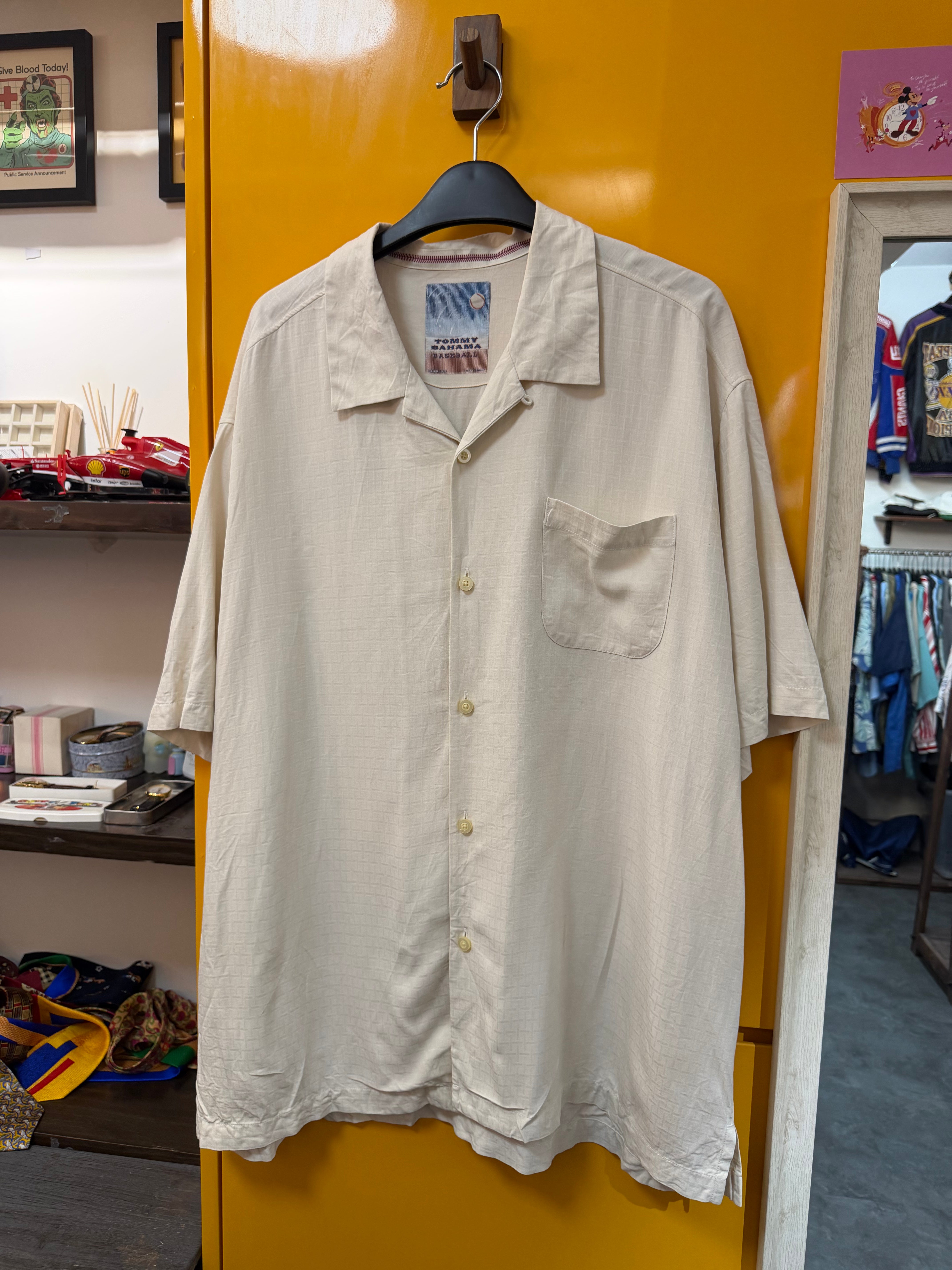 TOMMY BAHAMA SHIRT - XL