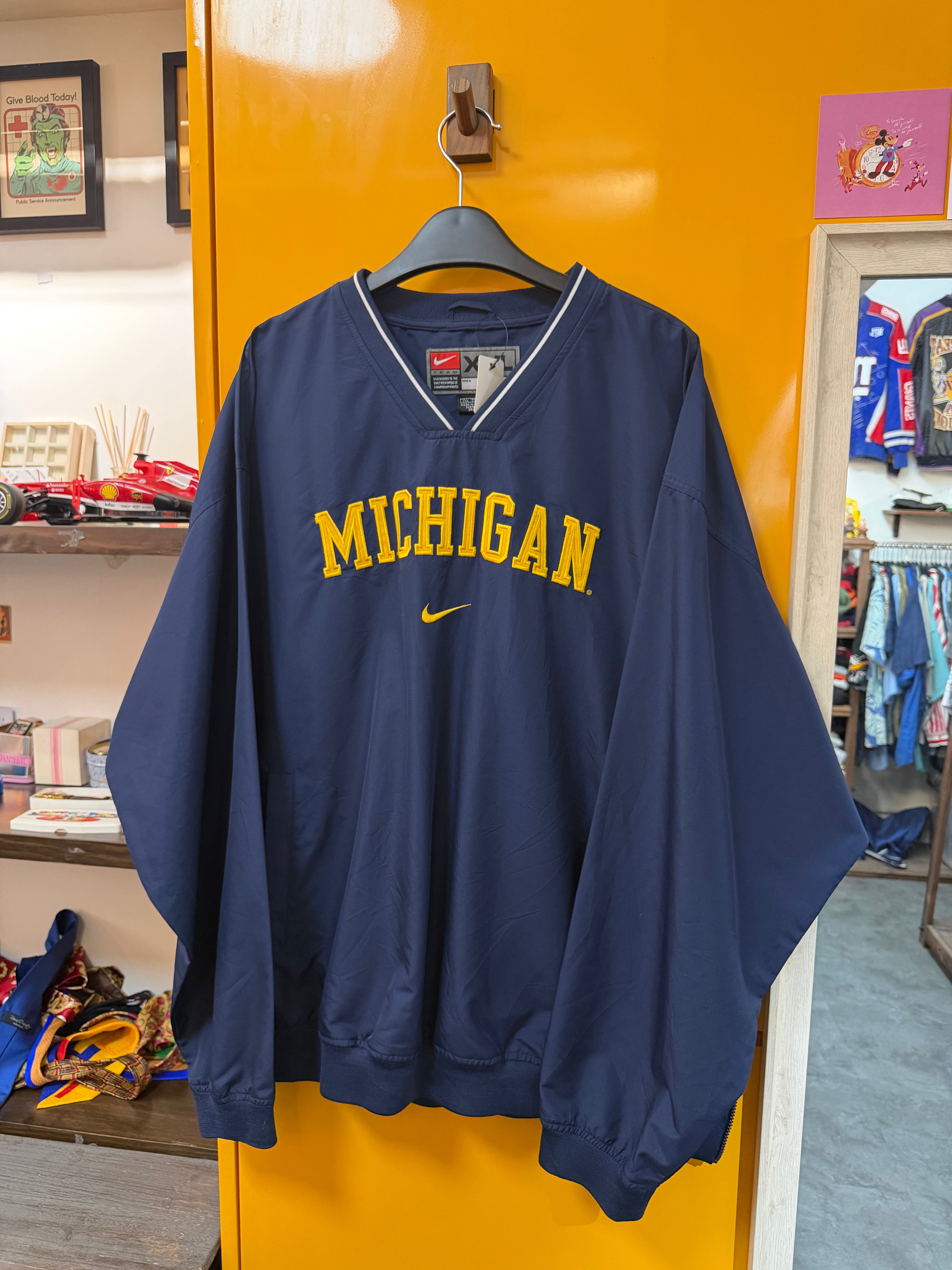 NIKE PULLOVER - 2XL