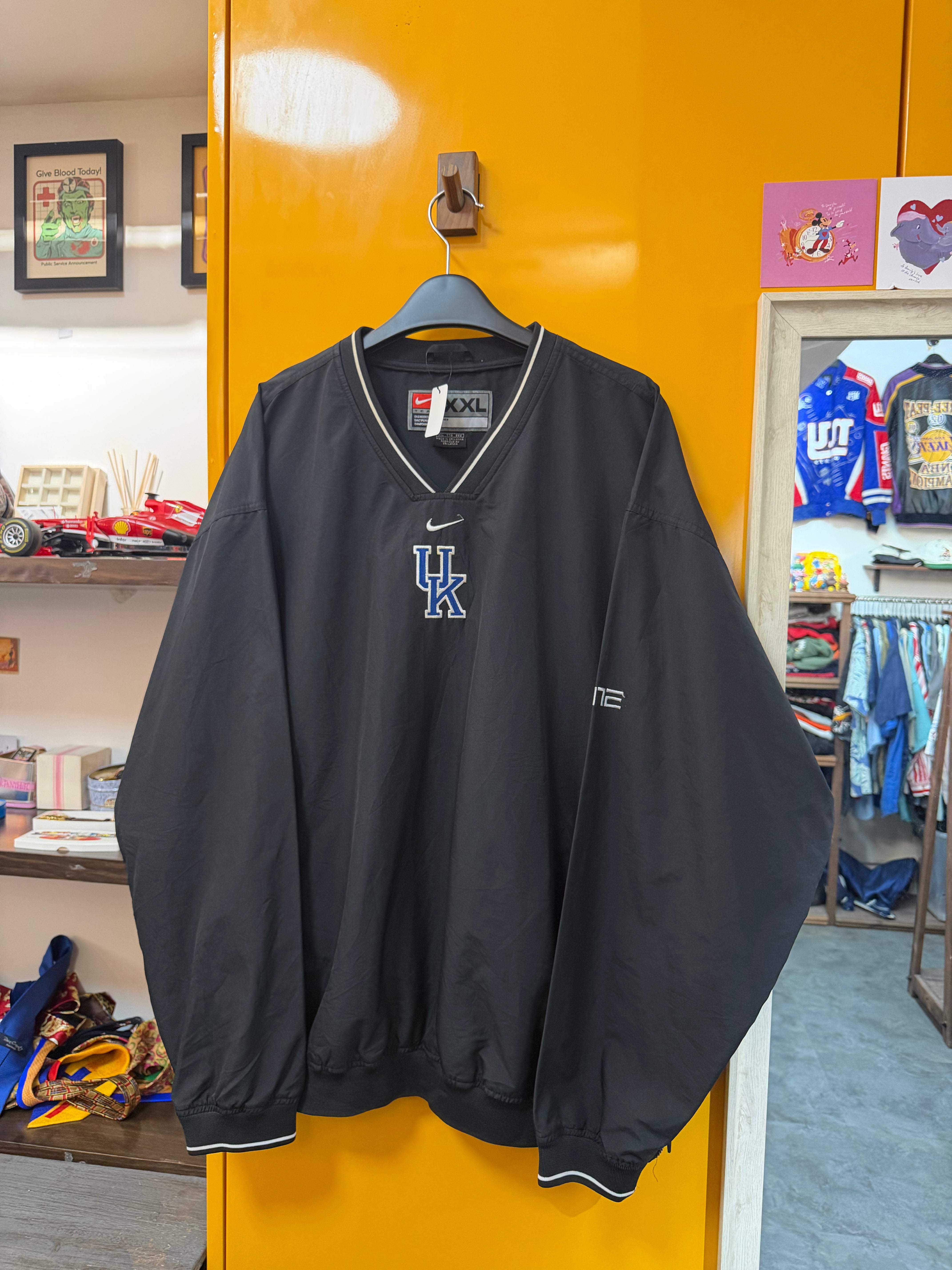 NIKE PULLOVER - 2XL