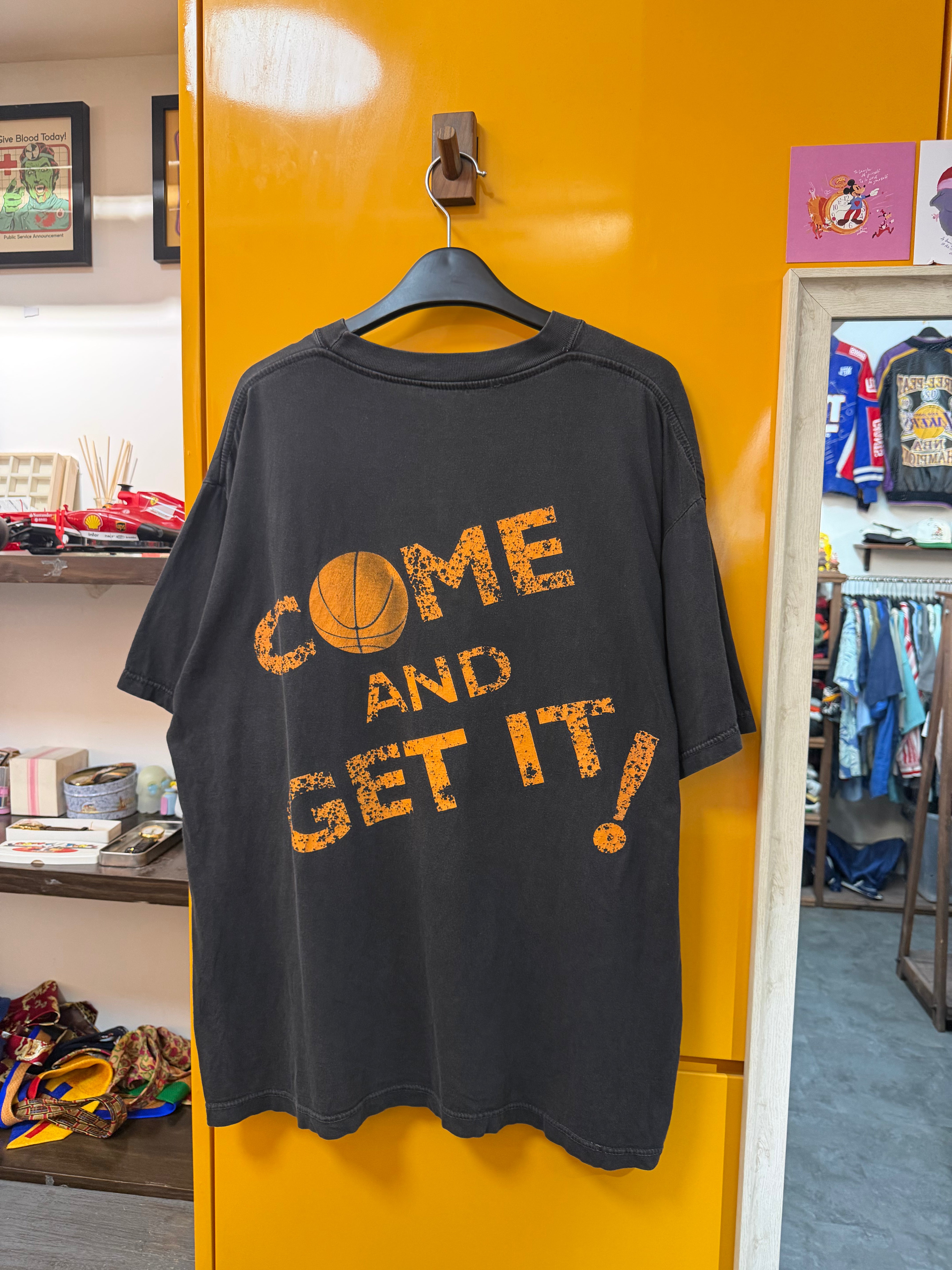 LOONEY TUNES TEE - XL