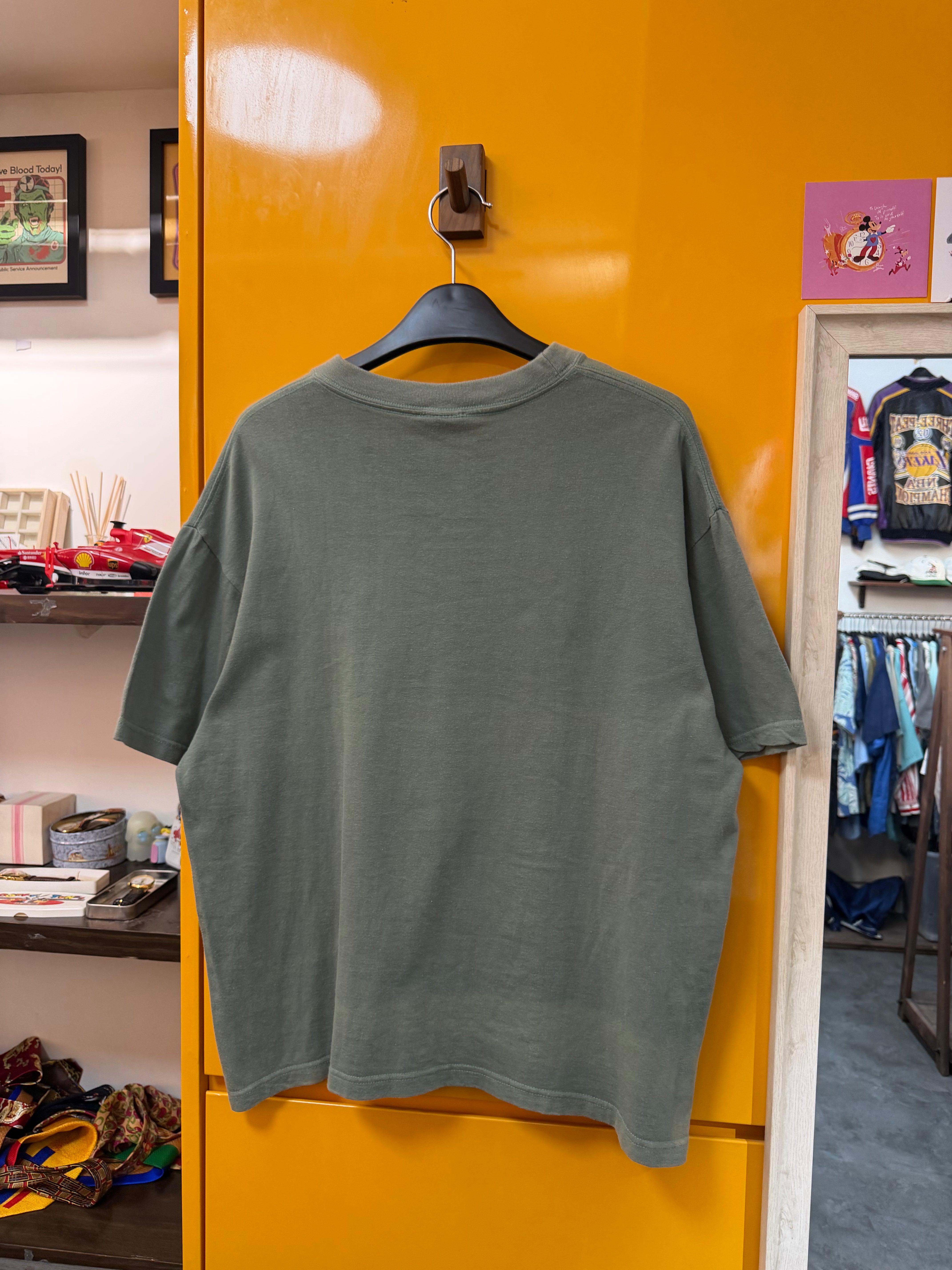 LOONEY TUNES TEE - M-L