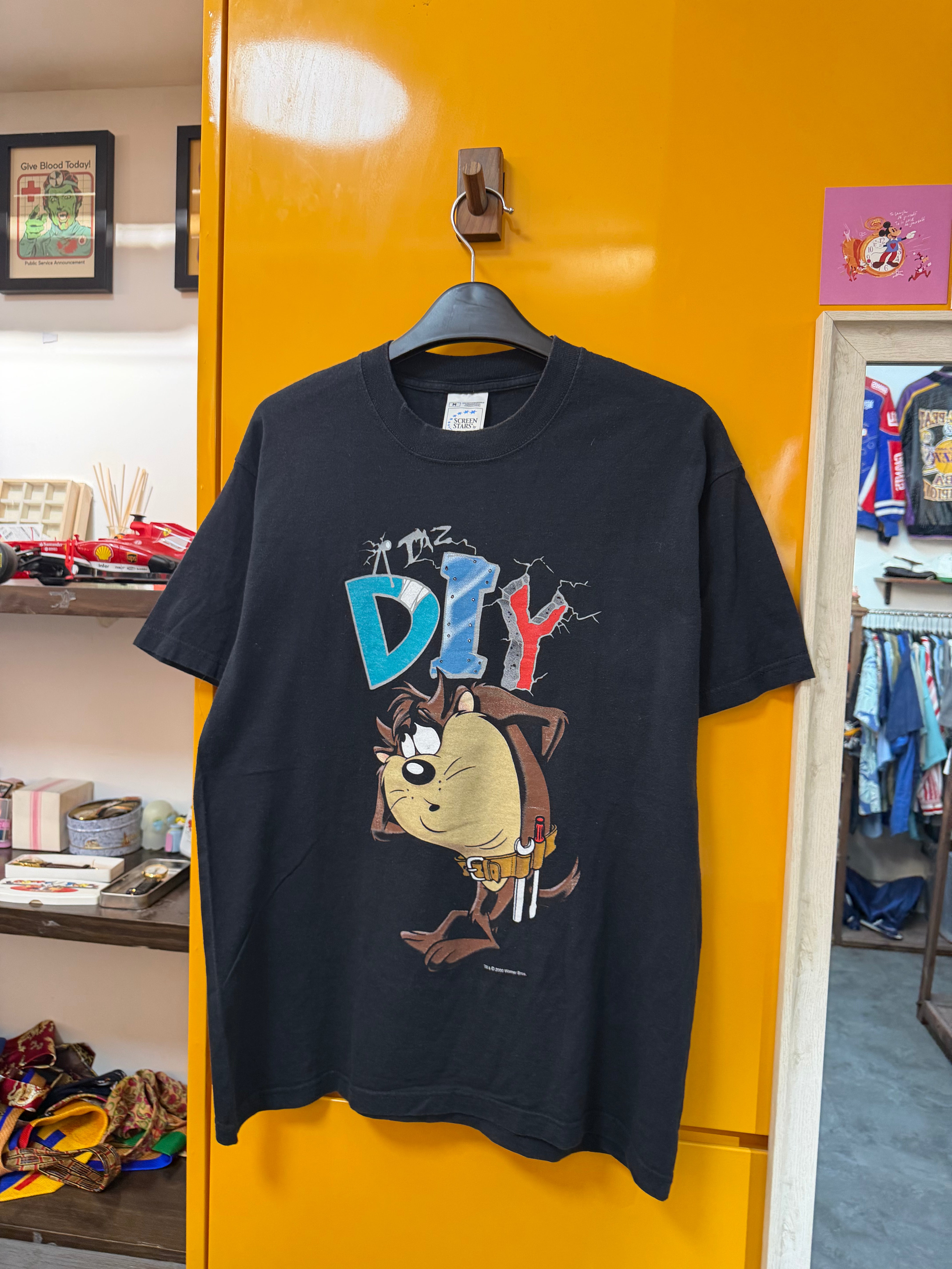 LOONEY TUNES TEE - M