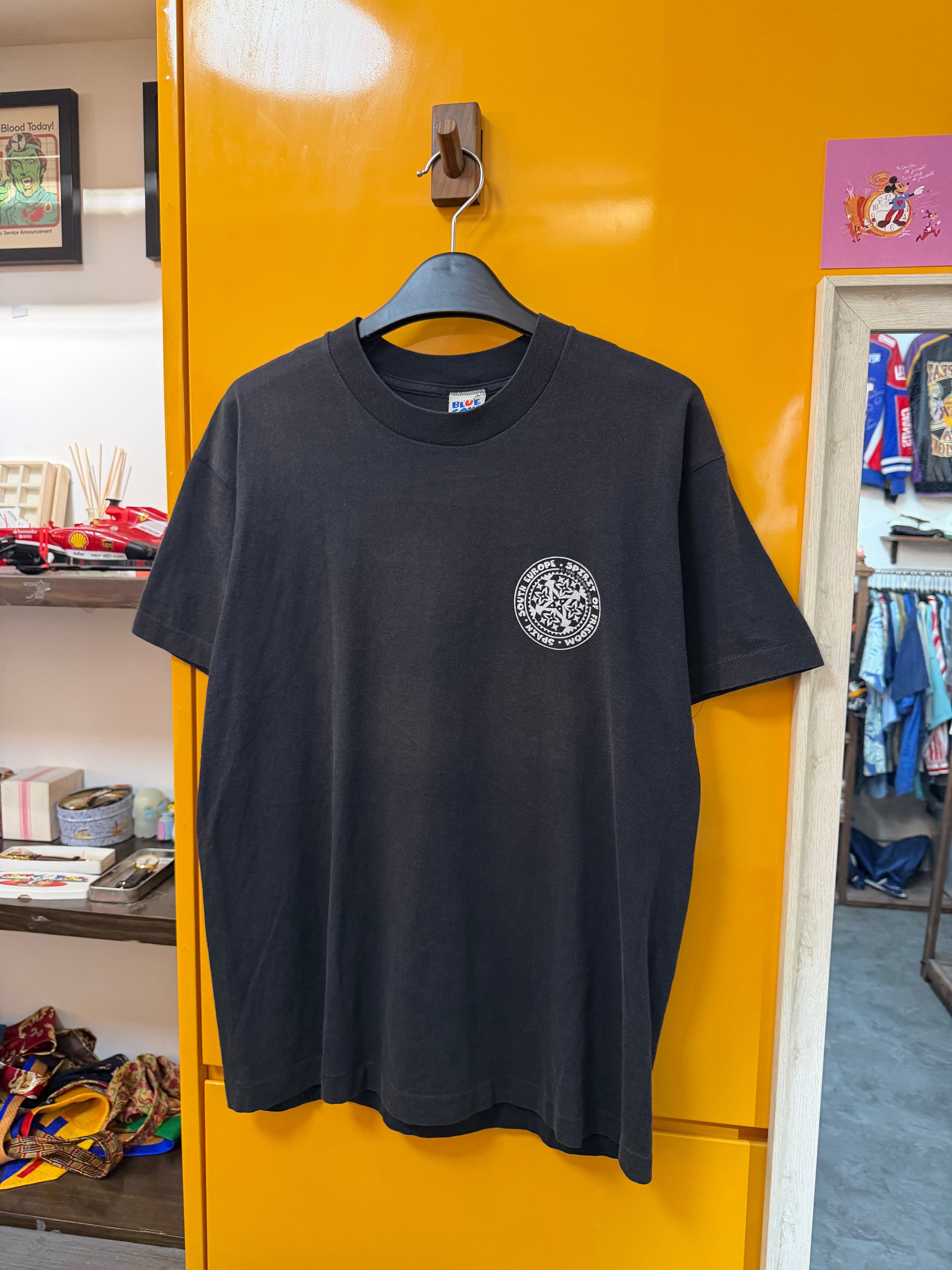 LOONEY TUNES TEE - M