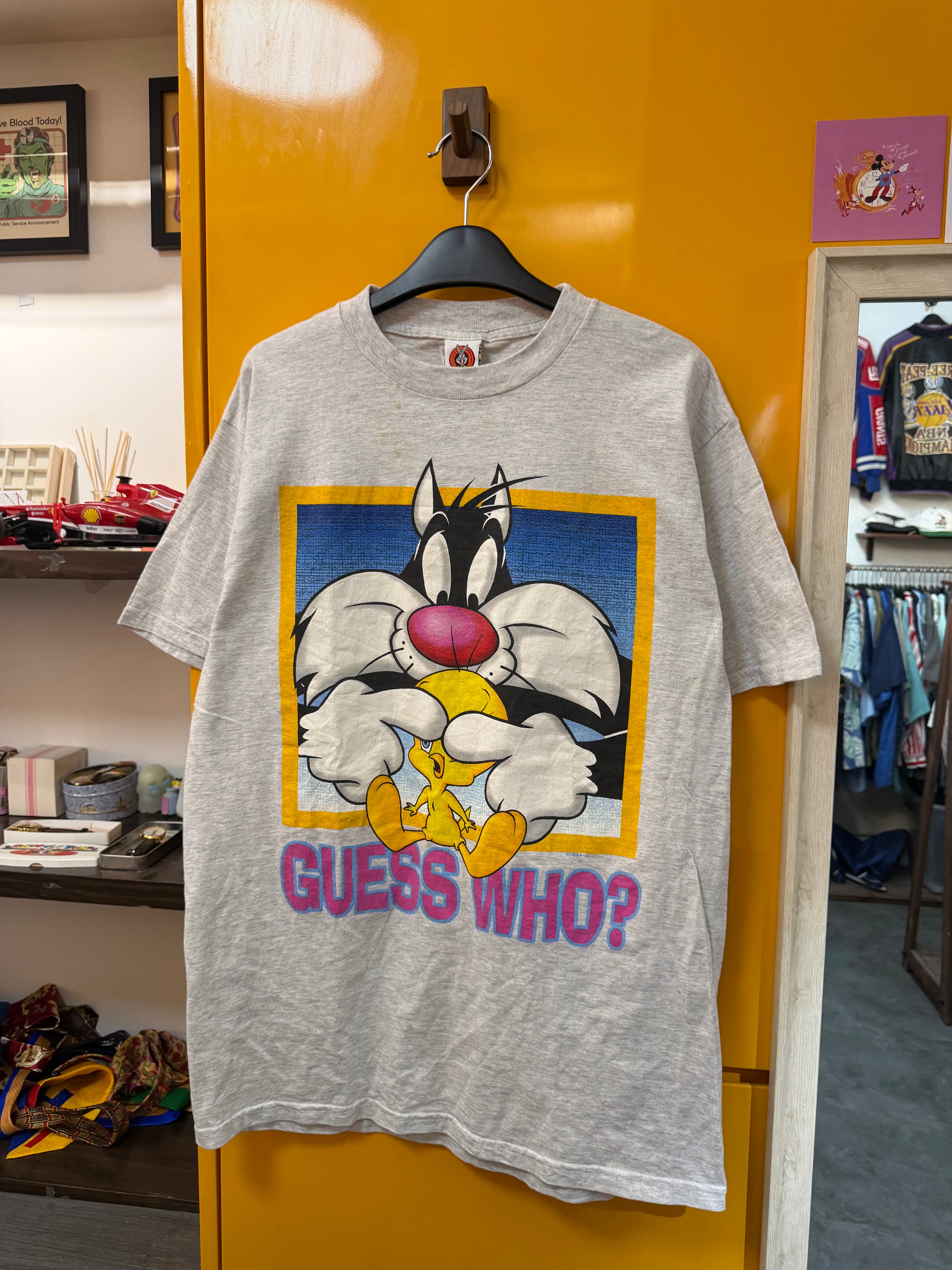 LOONEY TUNES TEE - L