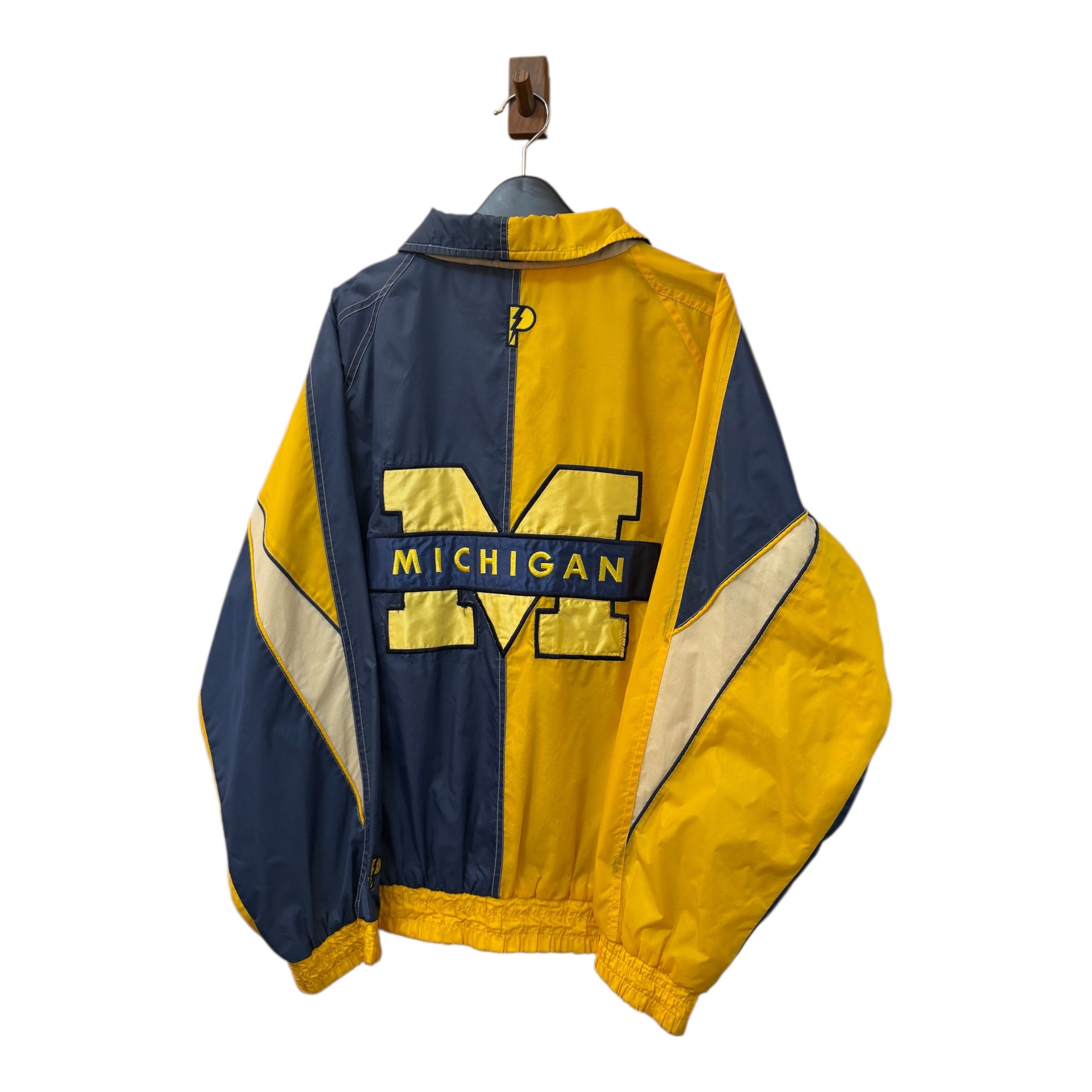 VINTAGE WINDBREAKER