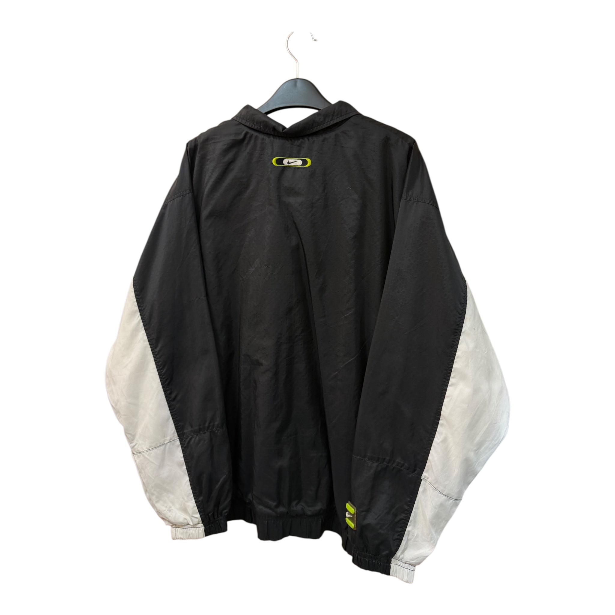 NIKE WINDBREAKER