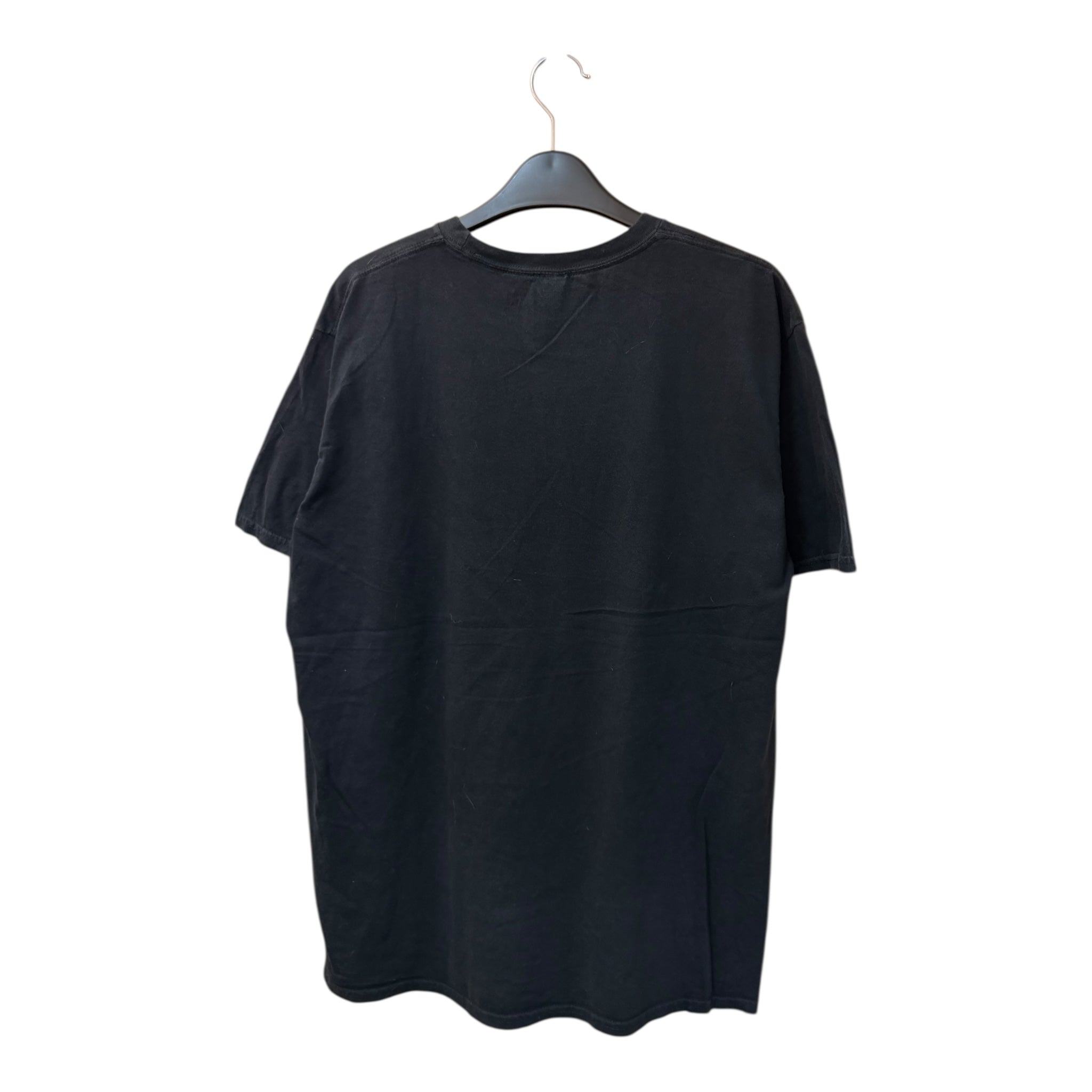 GRAPHIC TEE