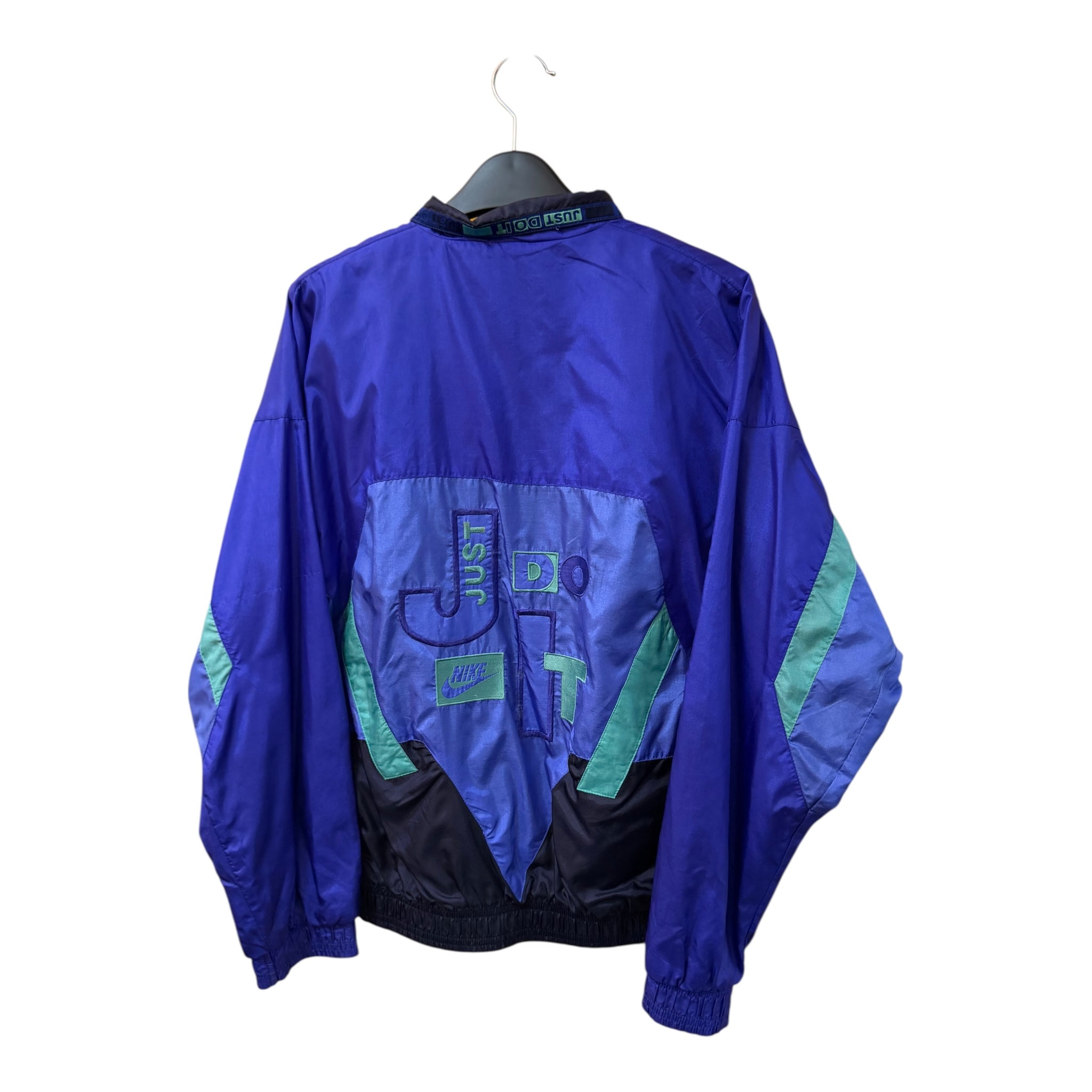 NIKE WINDBREAKER