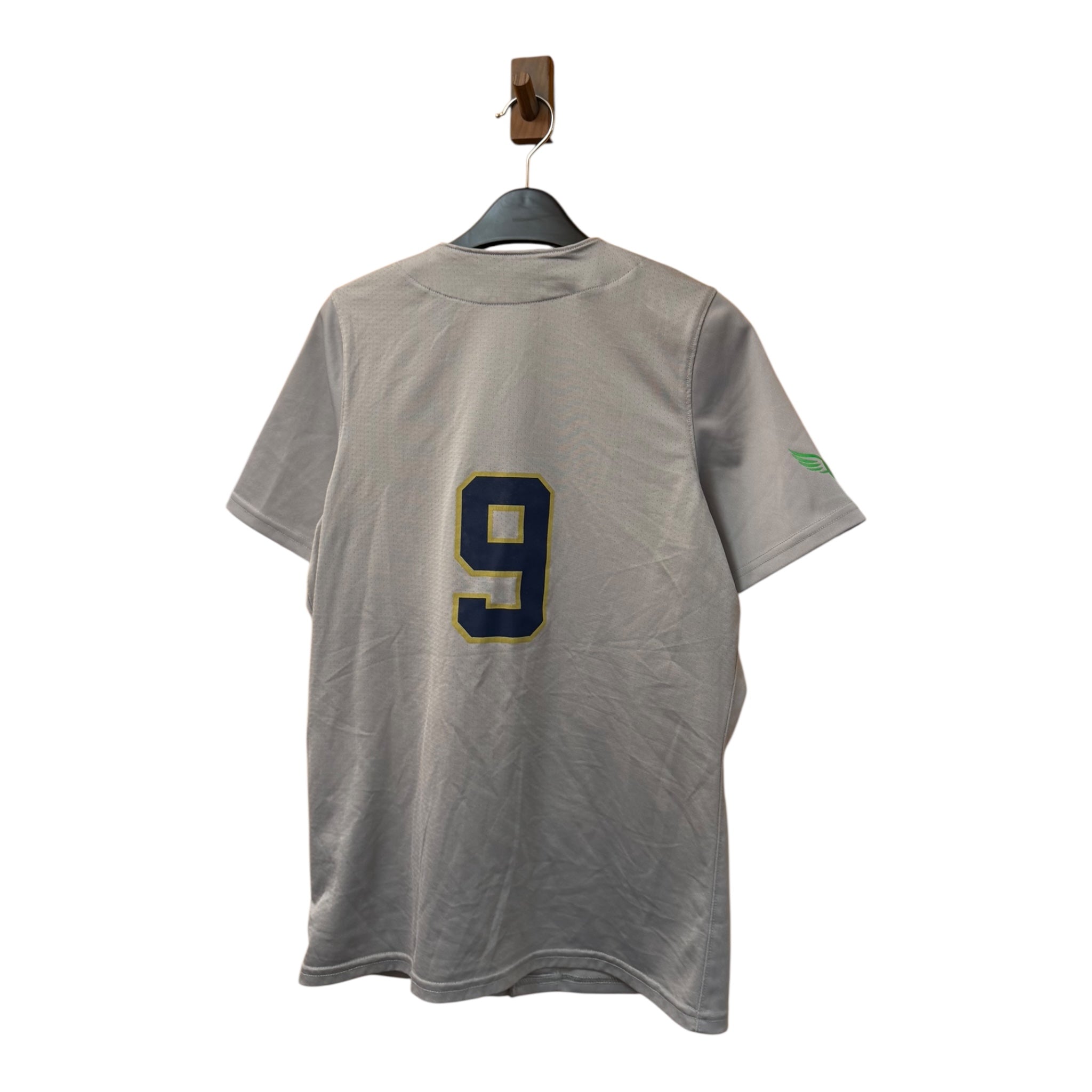 UNDER ARMOUR SHIRT