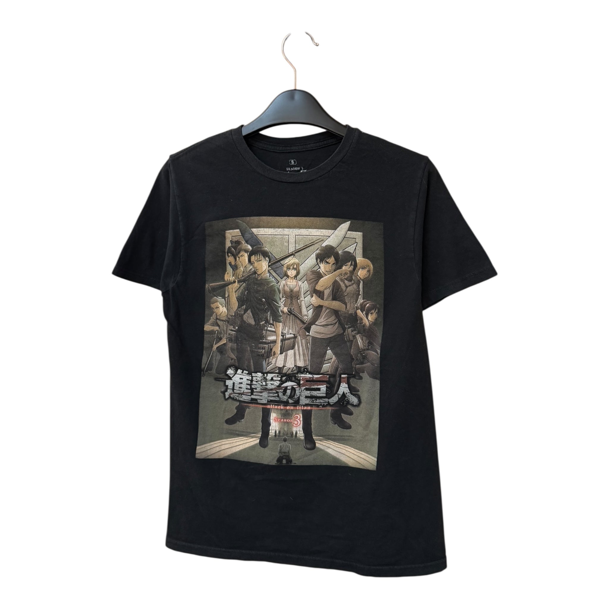 GRAPHIC TEE