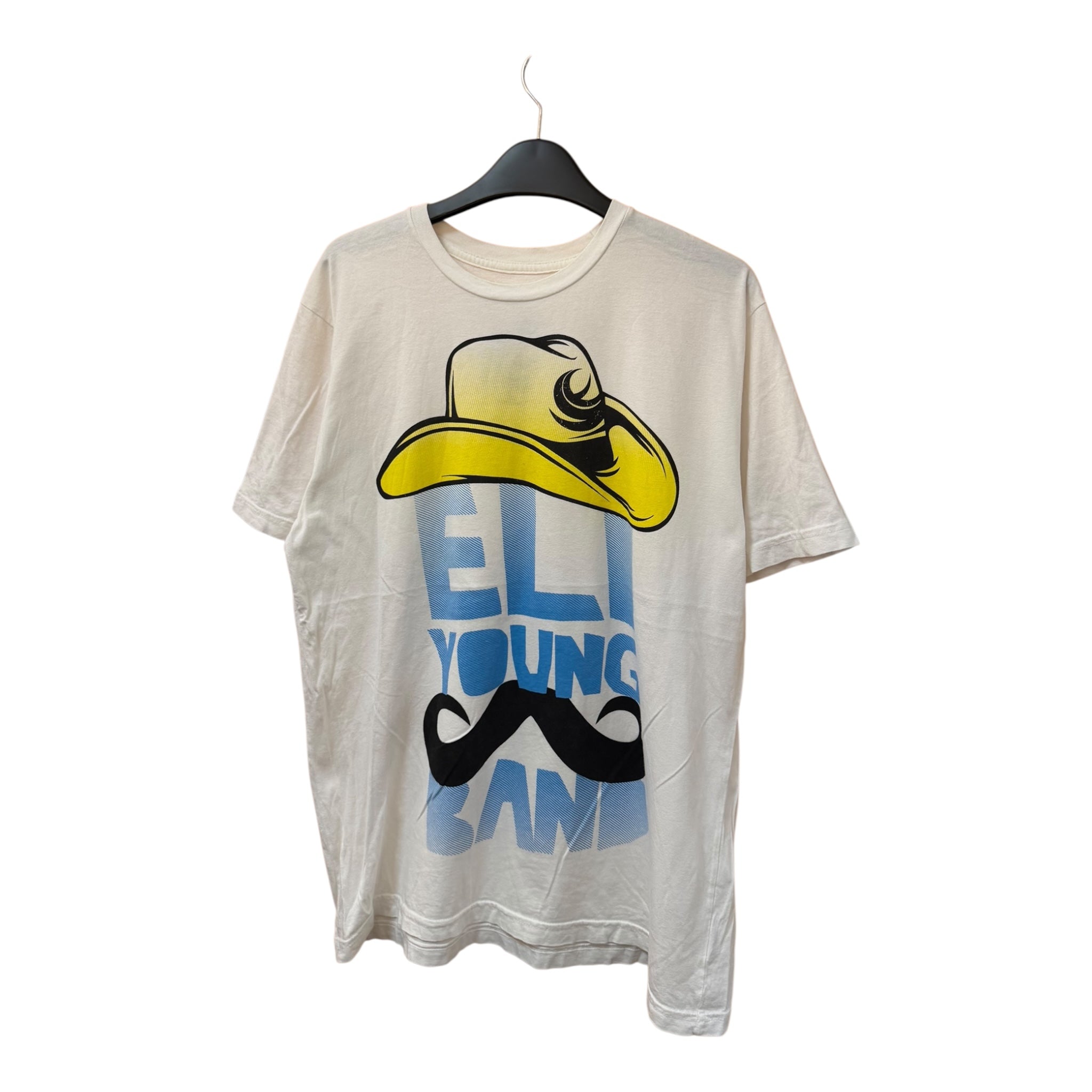 GRAPHIC TEE