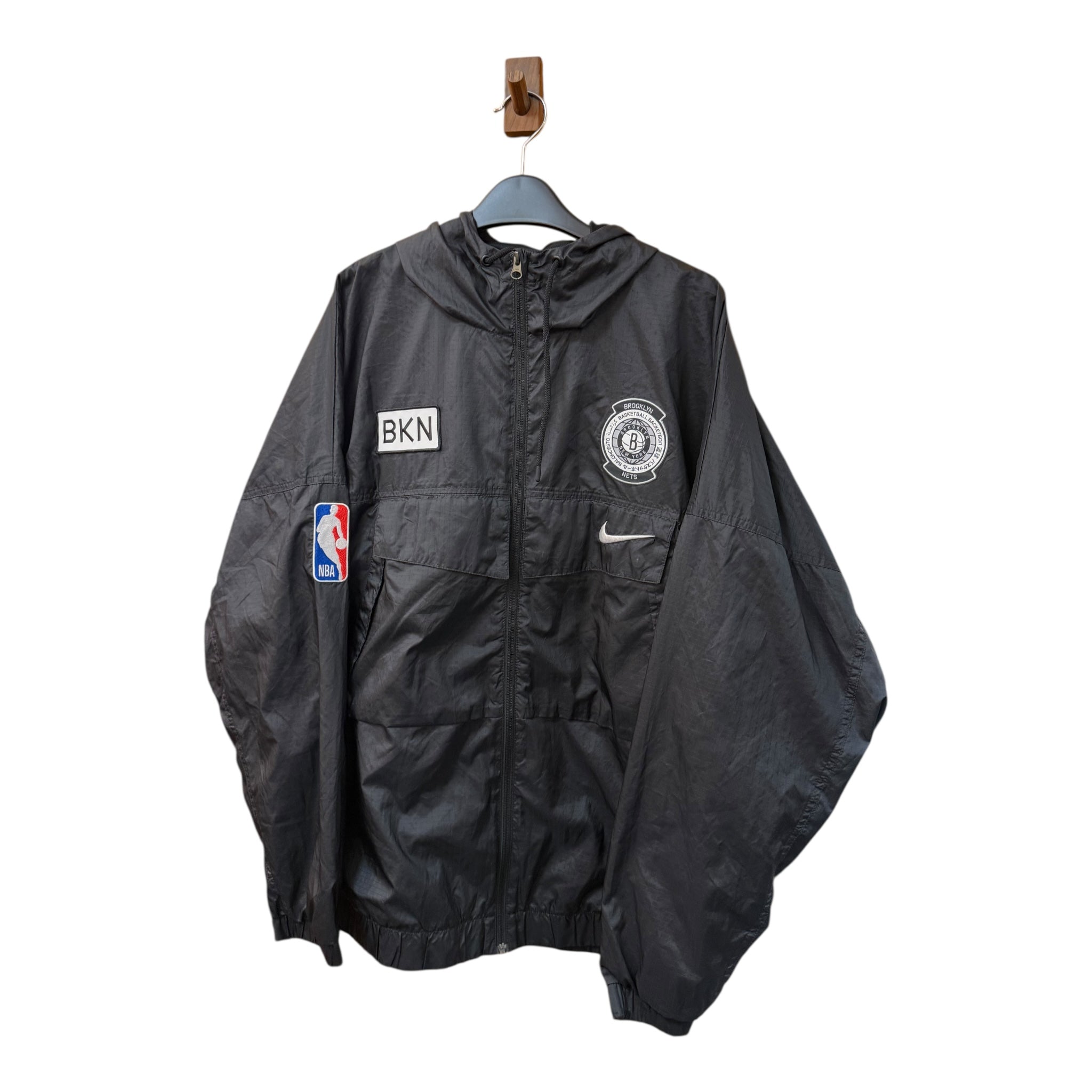 NIKE WINDBREAKER