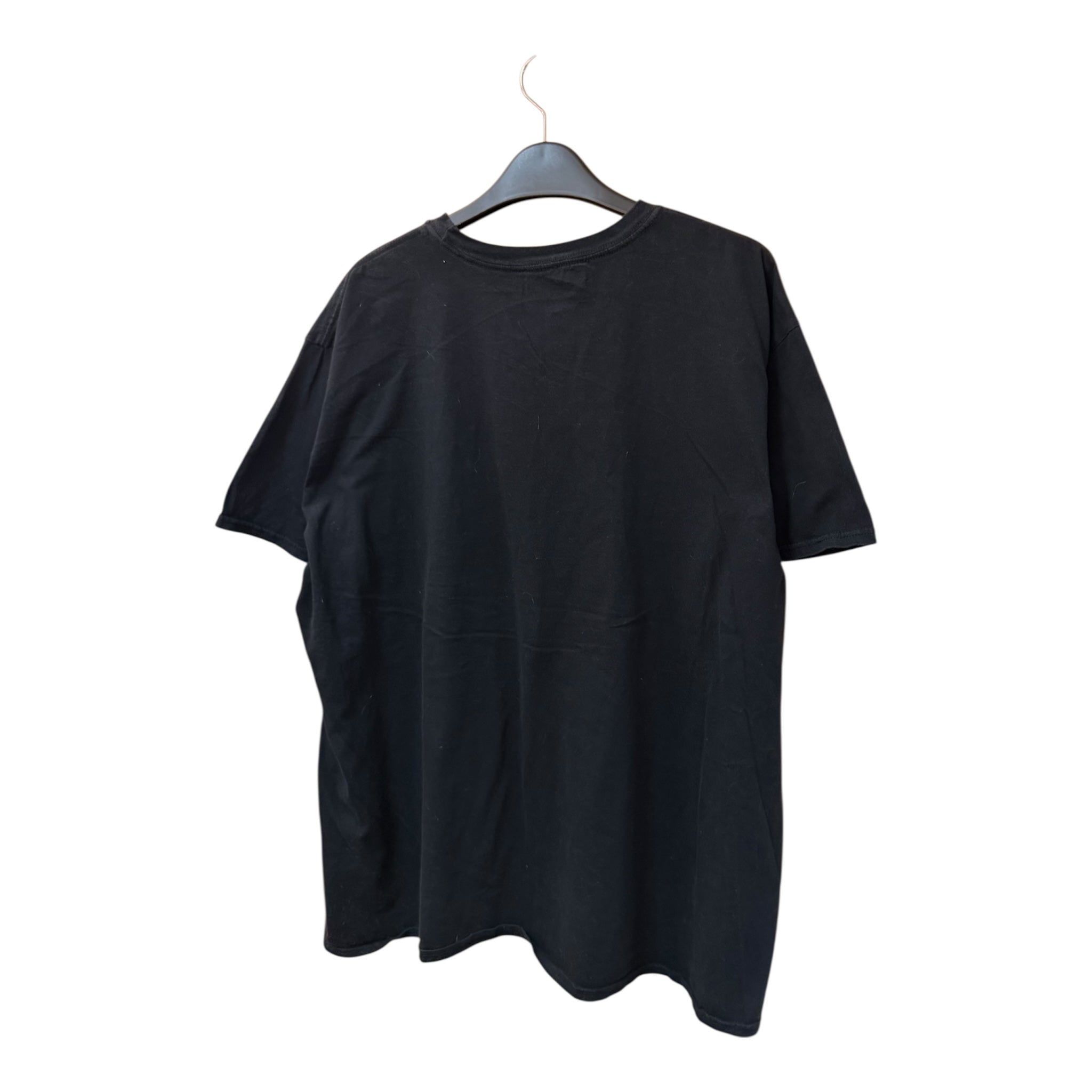 GRAPHIC TEE