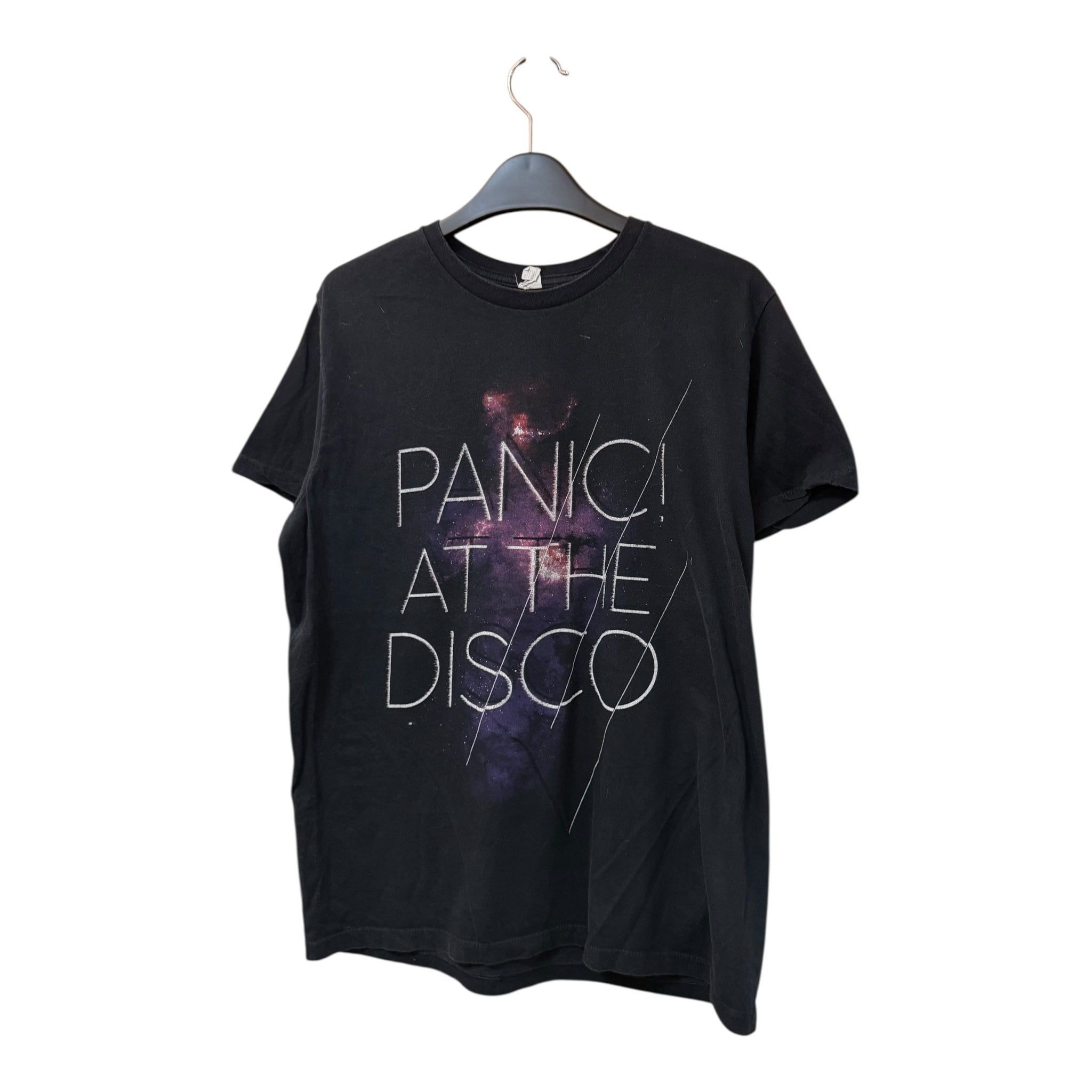 GRAPHIC TEE