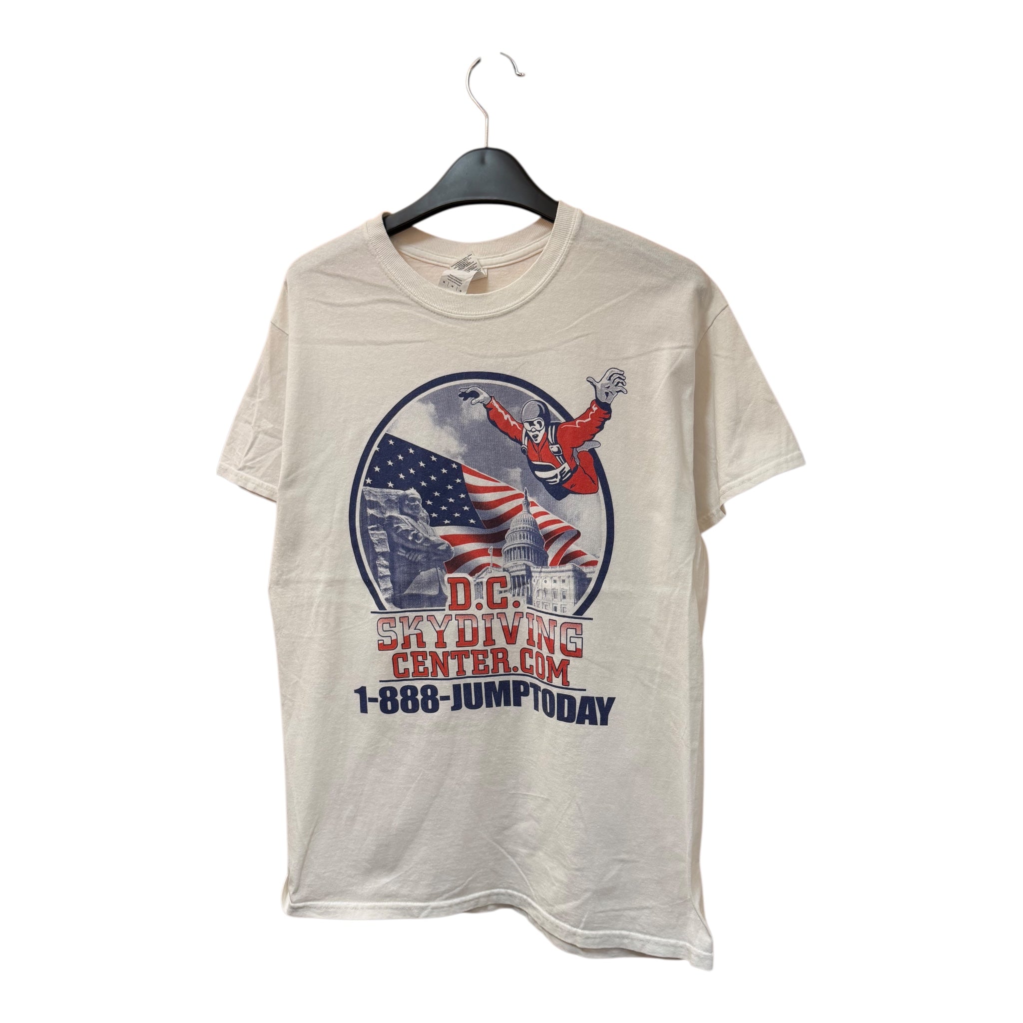 GRAPHIC TEE