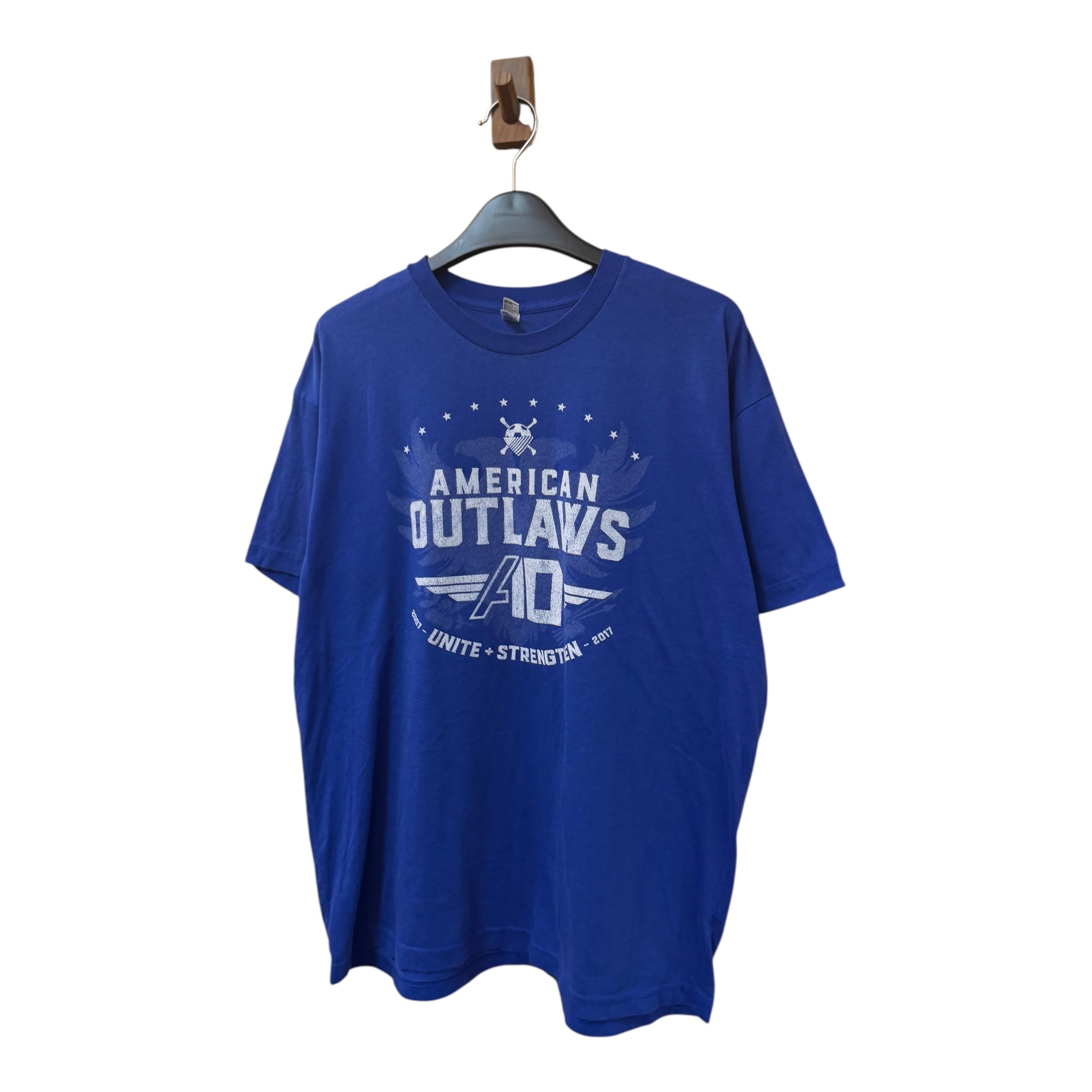 GRAPHIC TEE