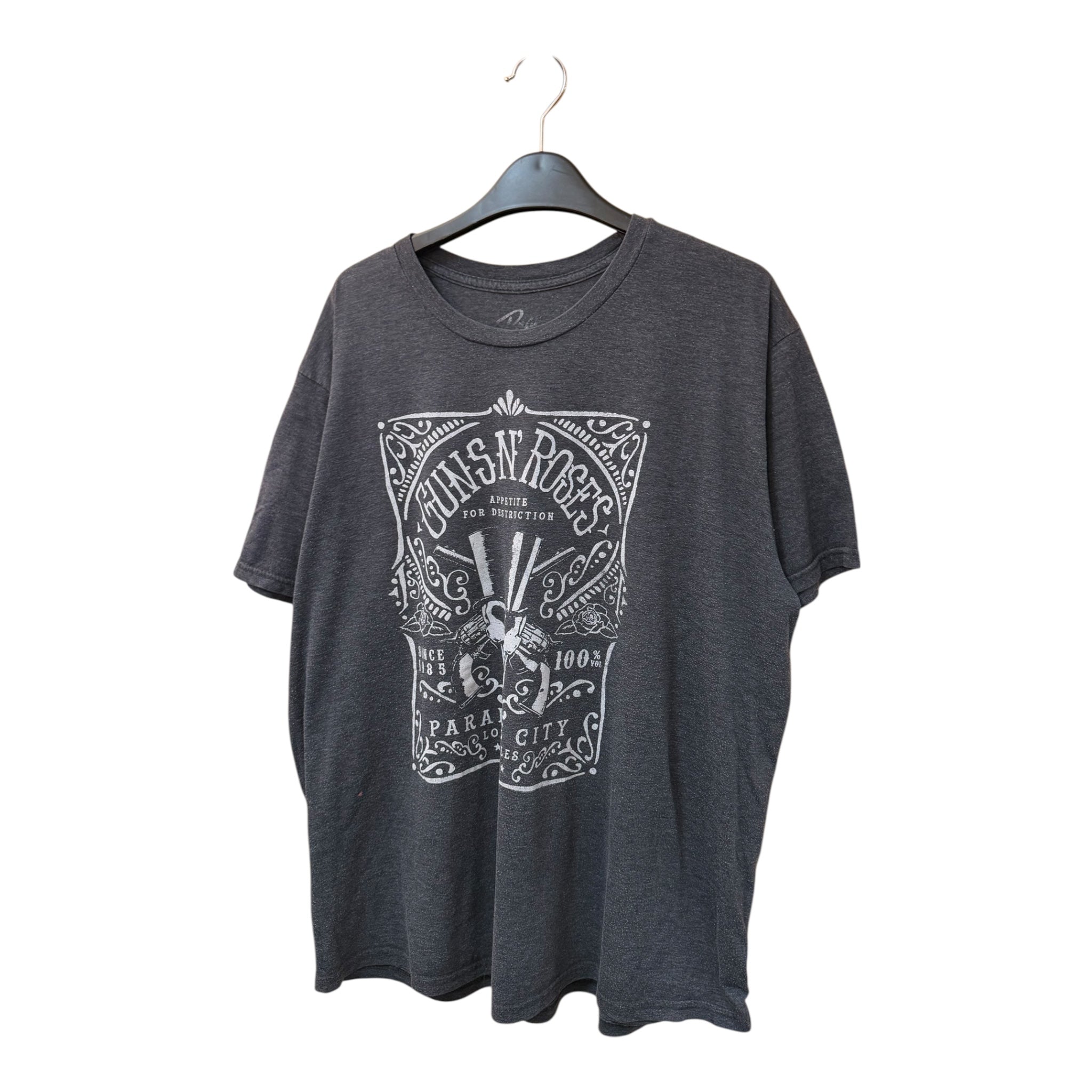 GRAPHIC TEE