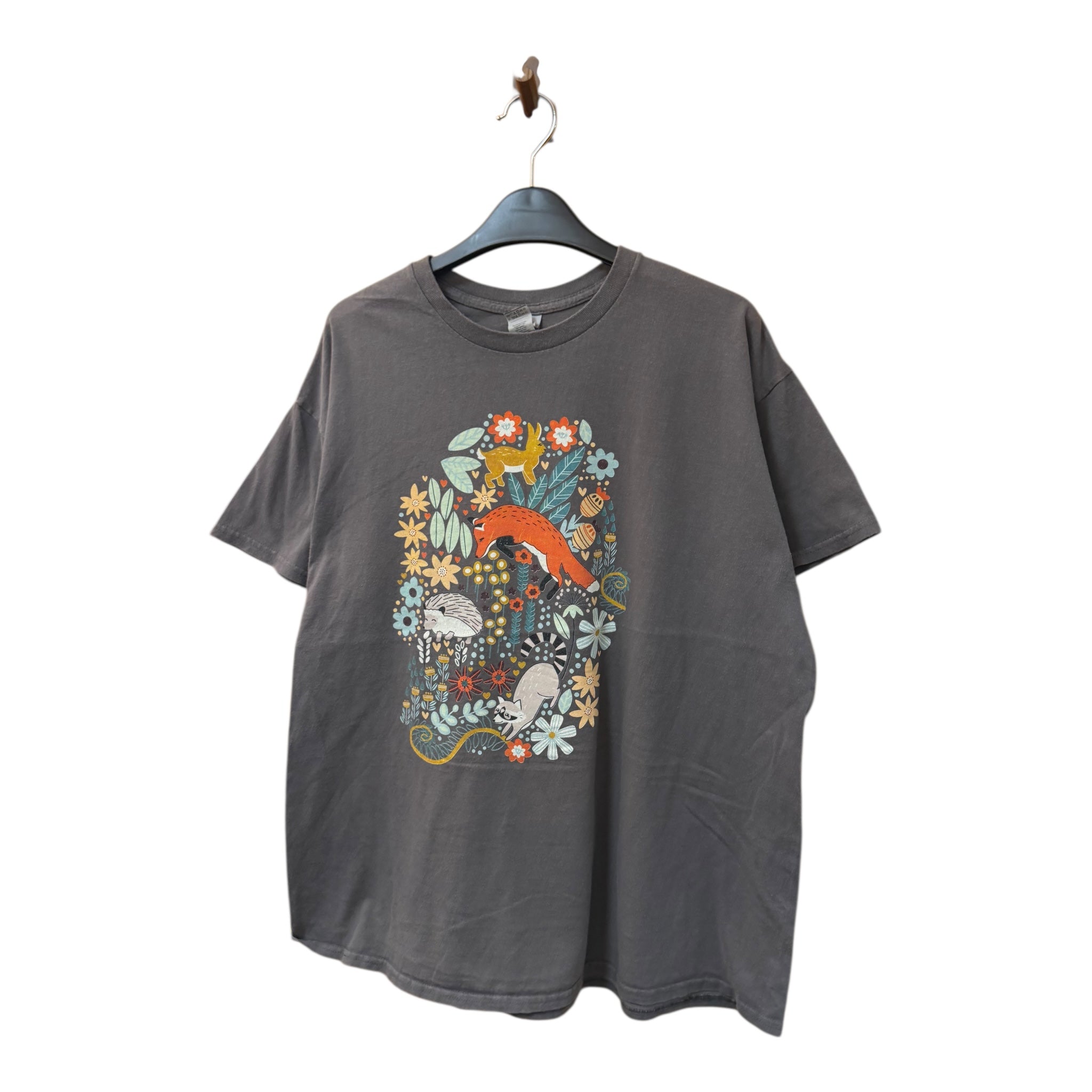 GRAPHIC TEE
