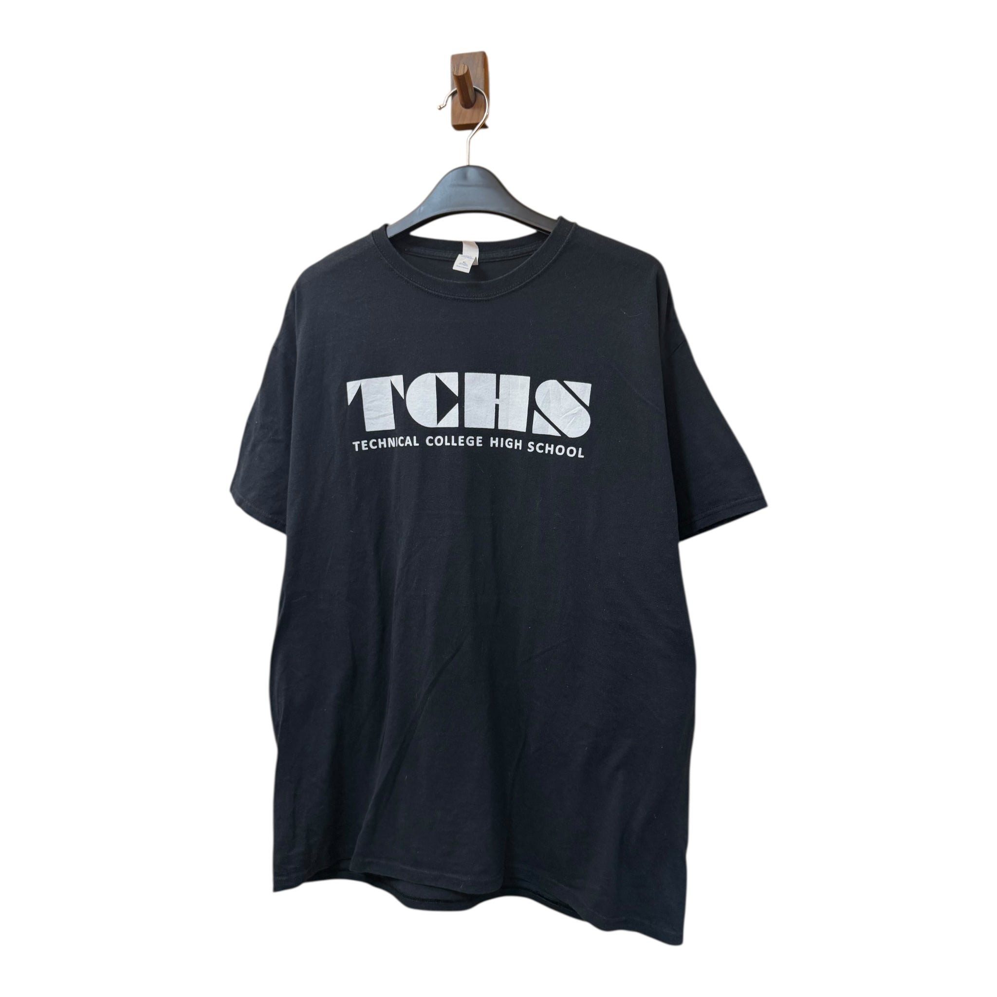GRAPHIC TEE