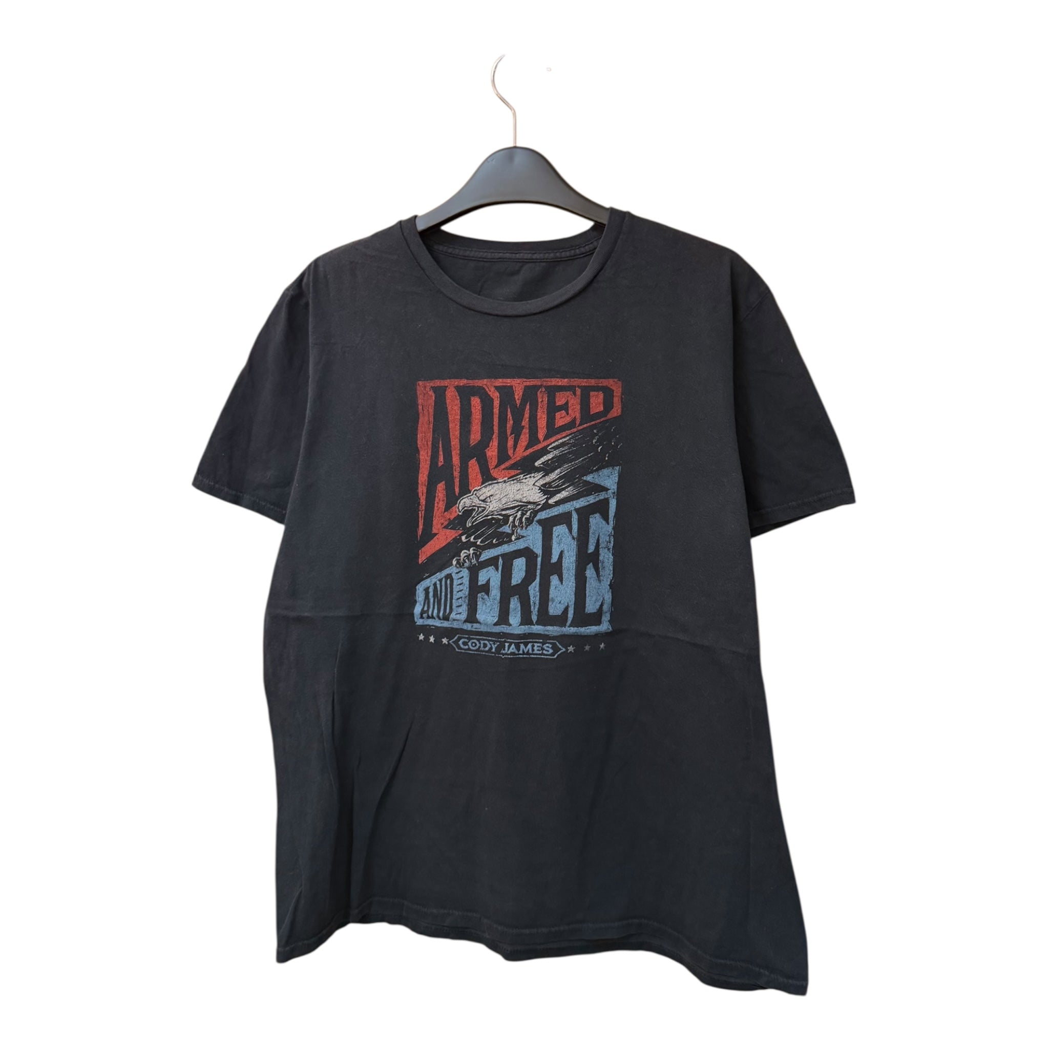 GRAPHIC TEE