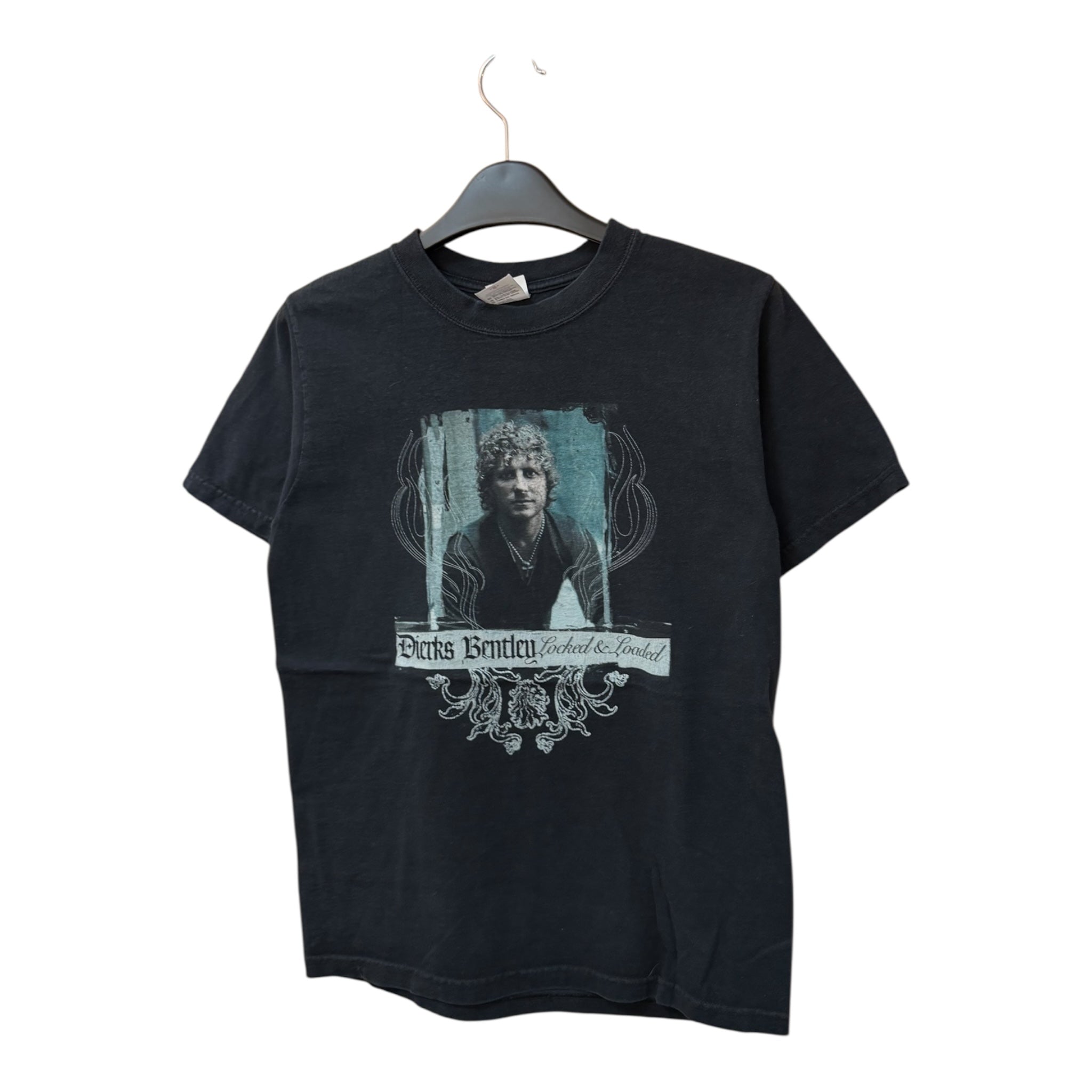 GRAPHIC TEE