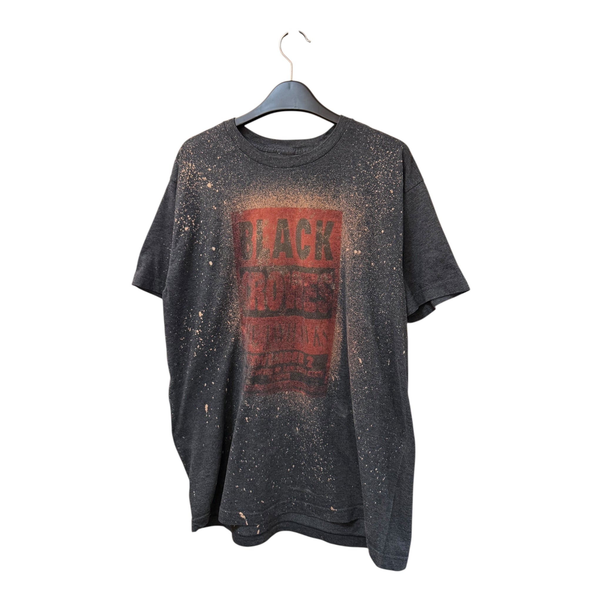 GRAPHIC TEE