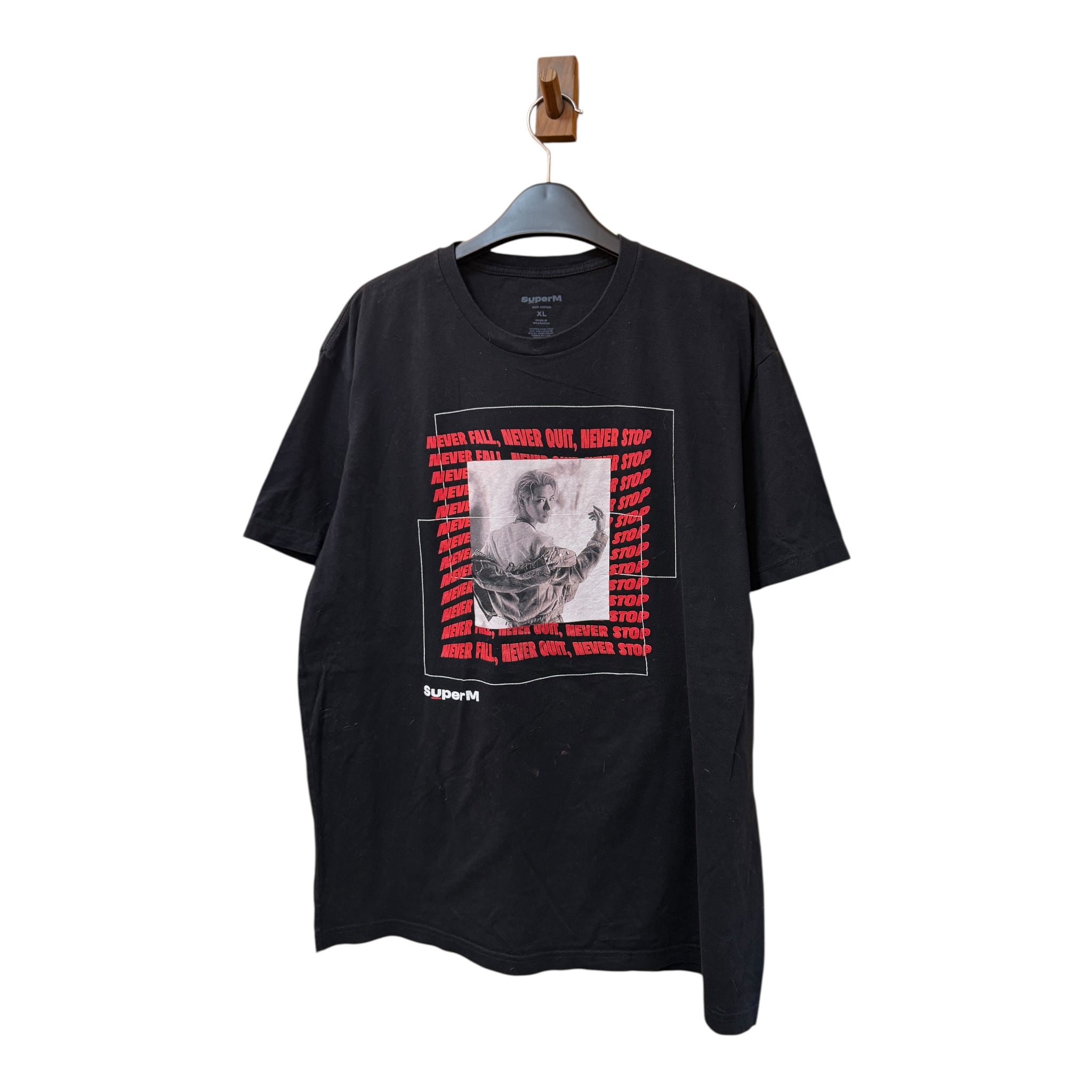 GRAPHIC TEE