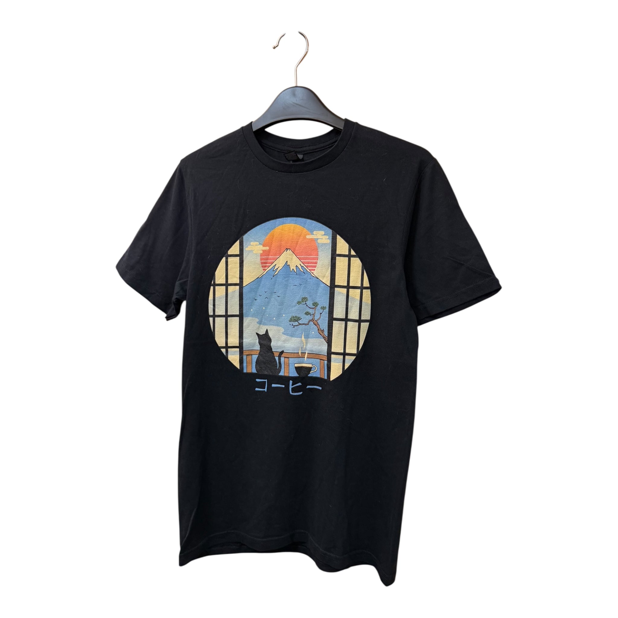 GRAPHIC TEE