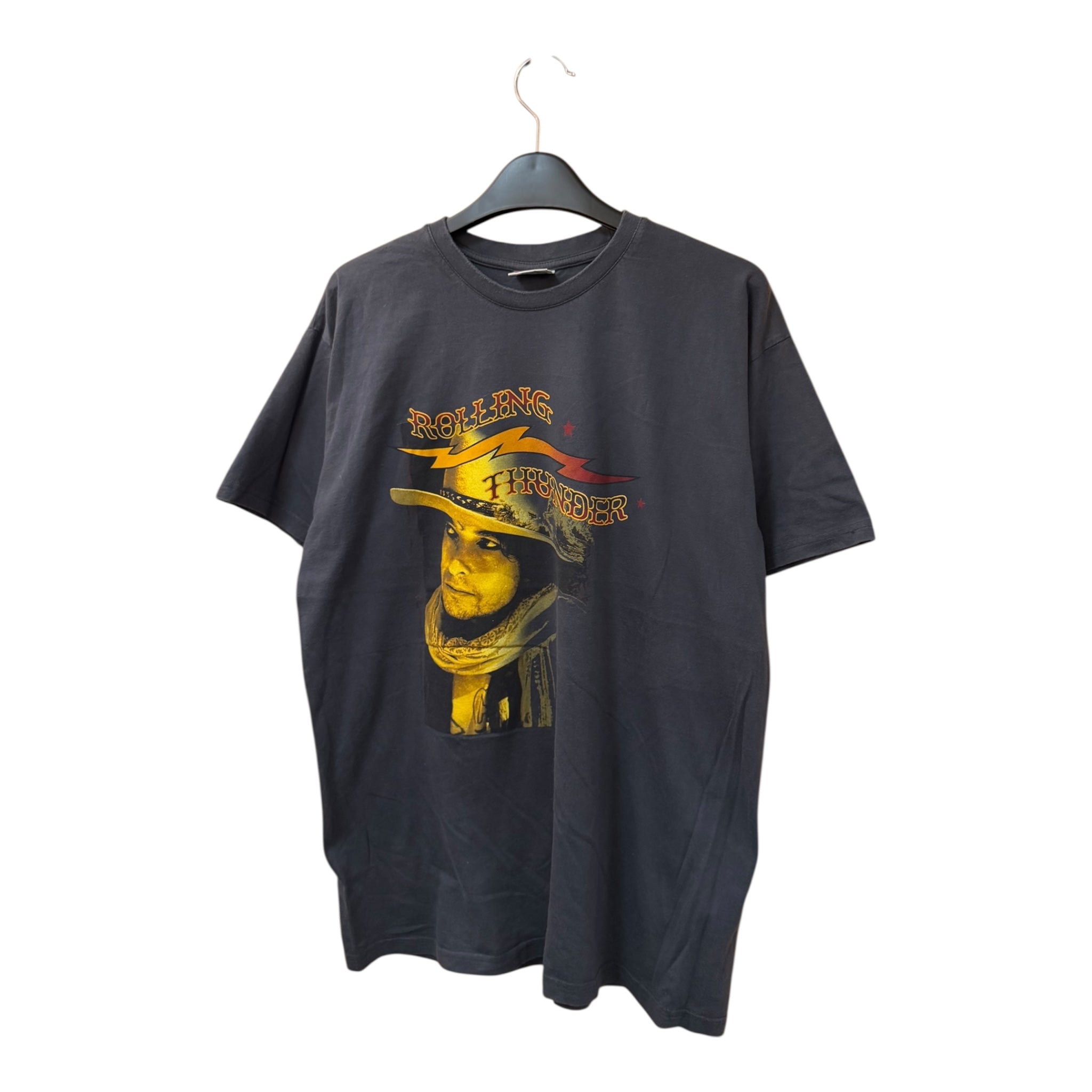 GRAPHIC TEE
