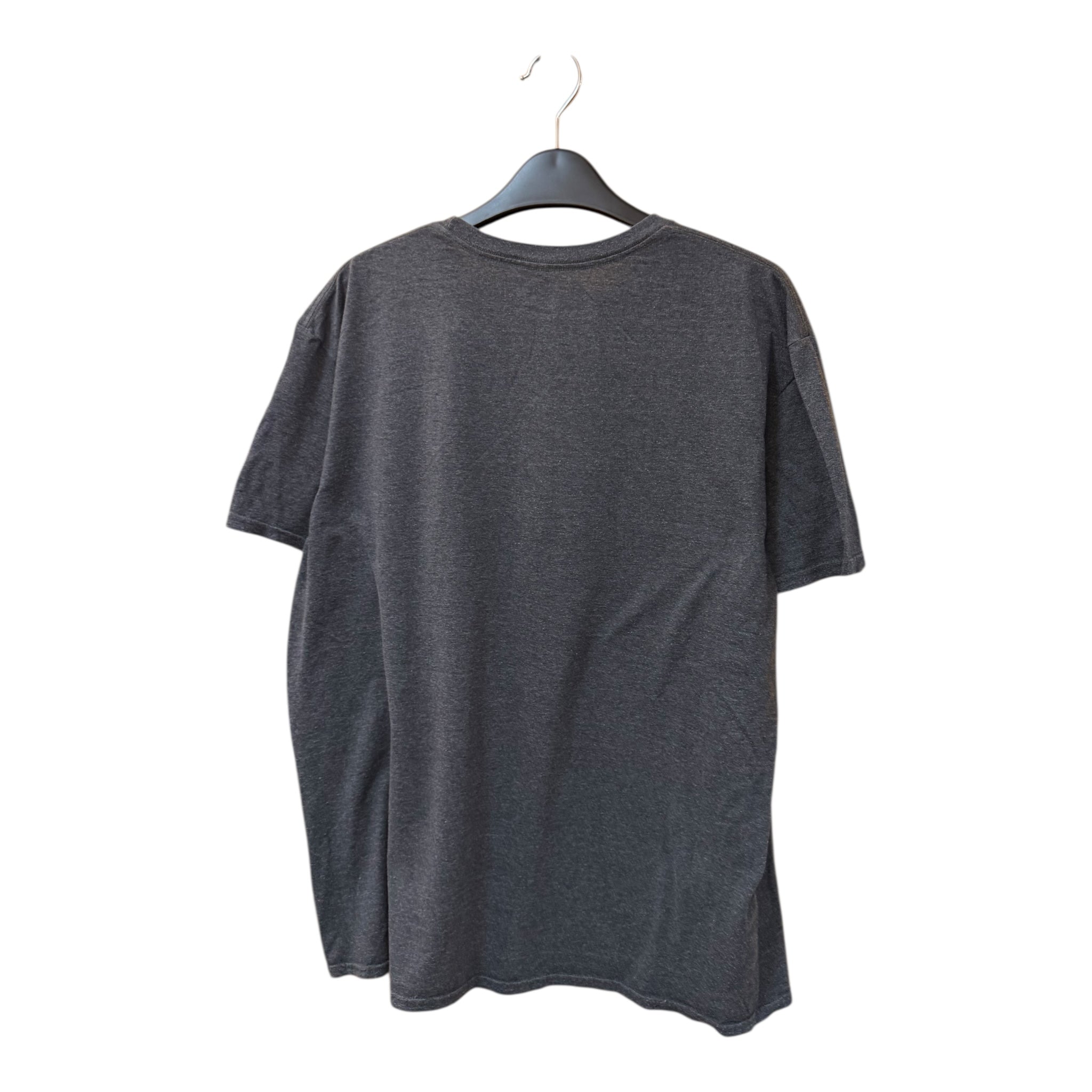 GRAPHIC TEE