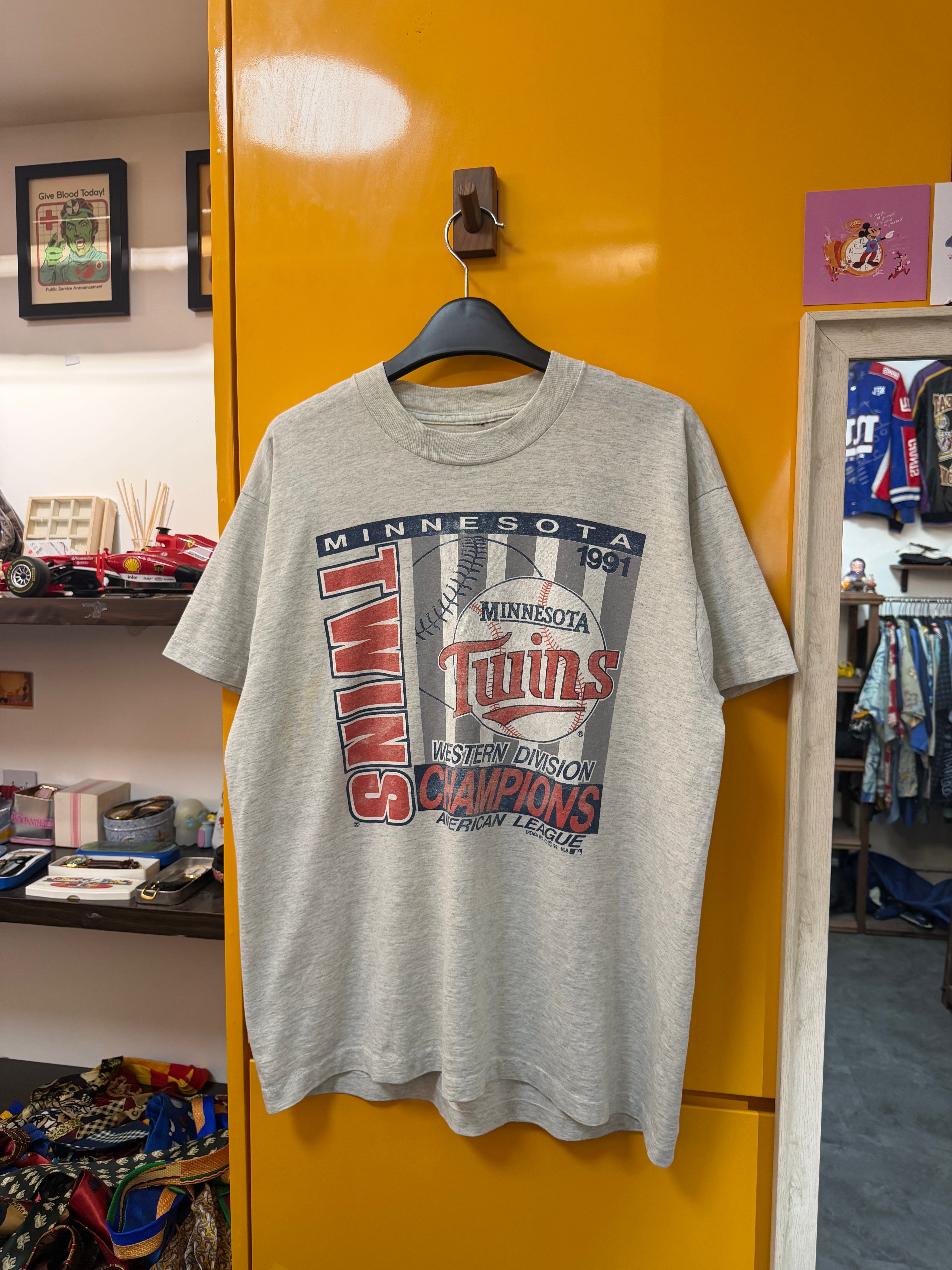 MLB MINNESOTA TWINS TEE - L