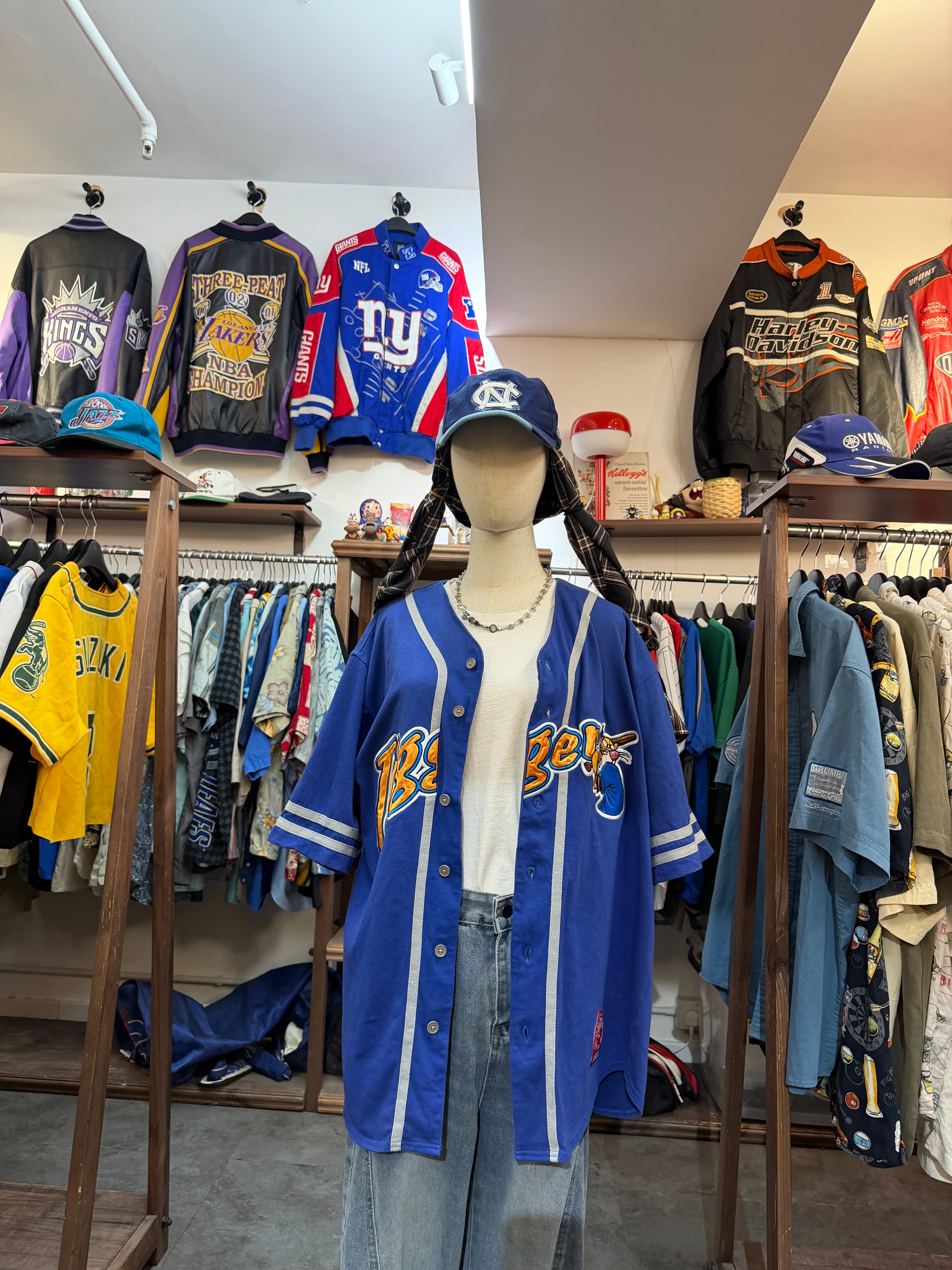 DISNEY BASEBALL SHIRT - L