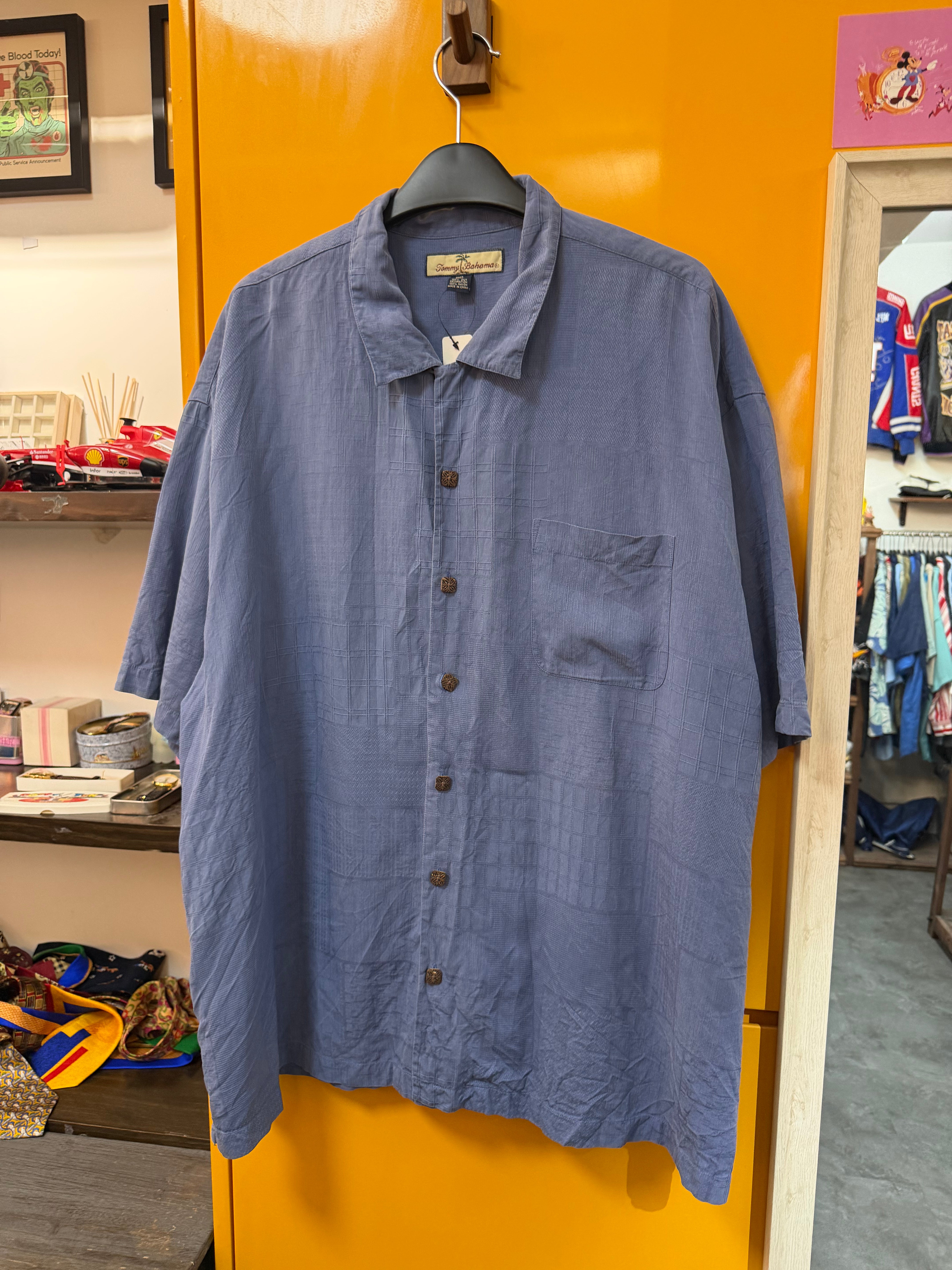 TOMMY BAHAMA SHIRT - 2XL