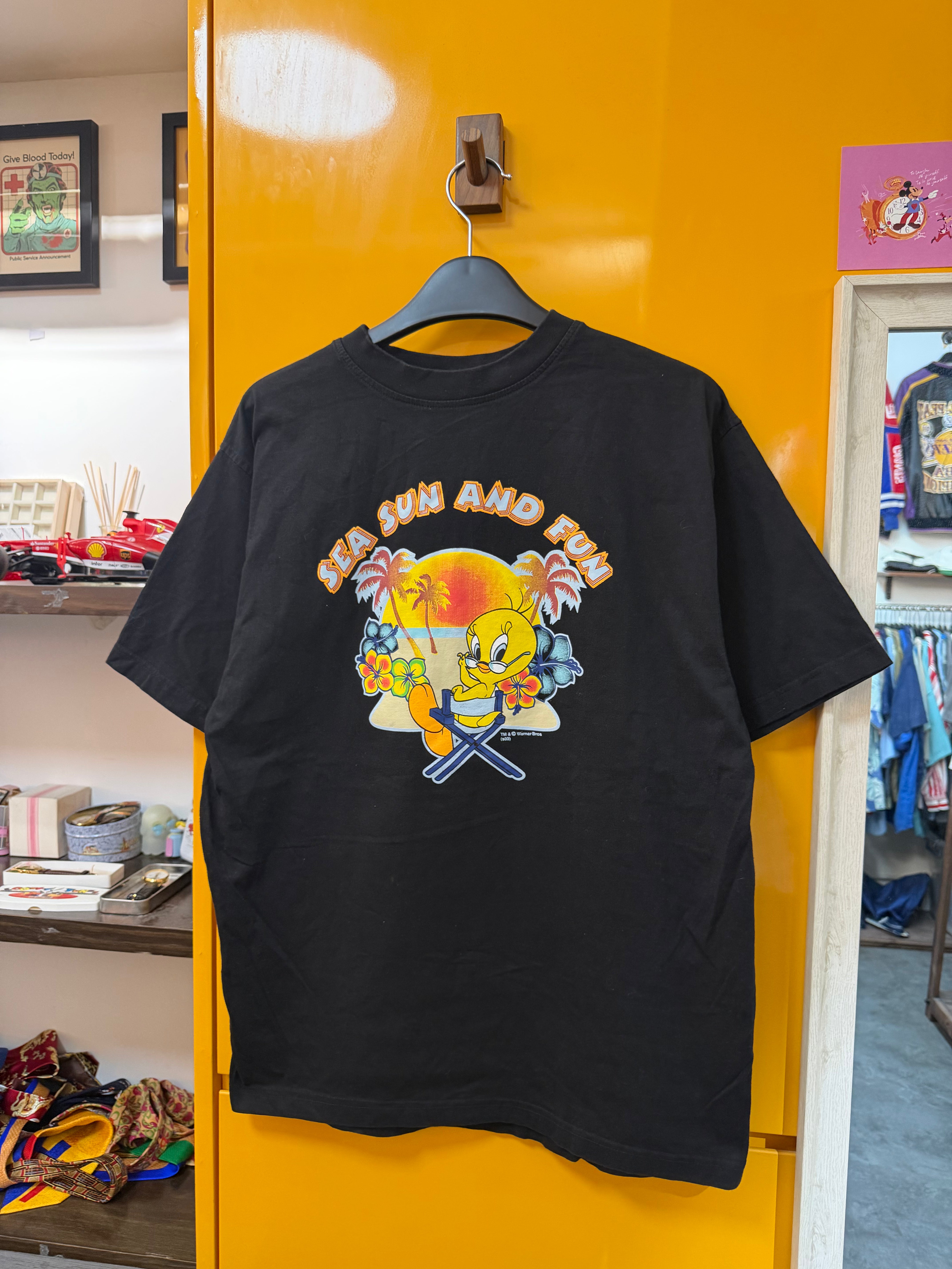 LOONEY TUNES TEE - M