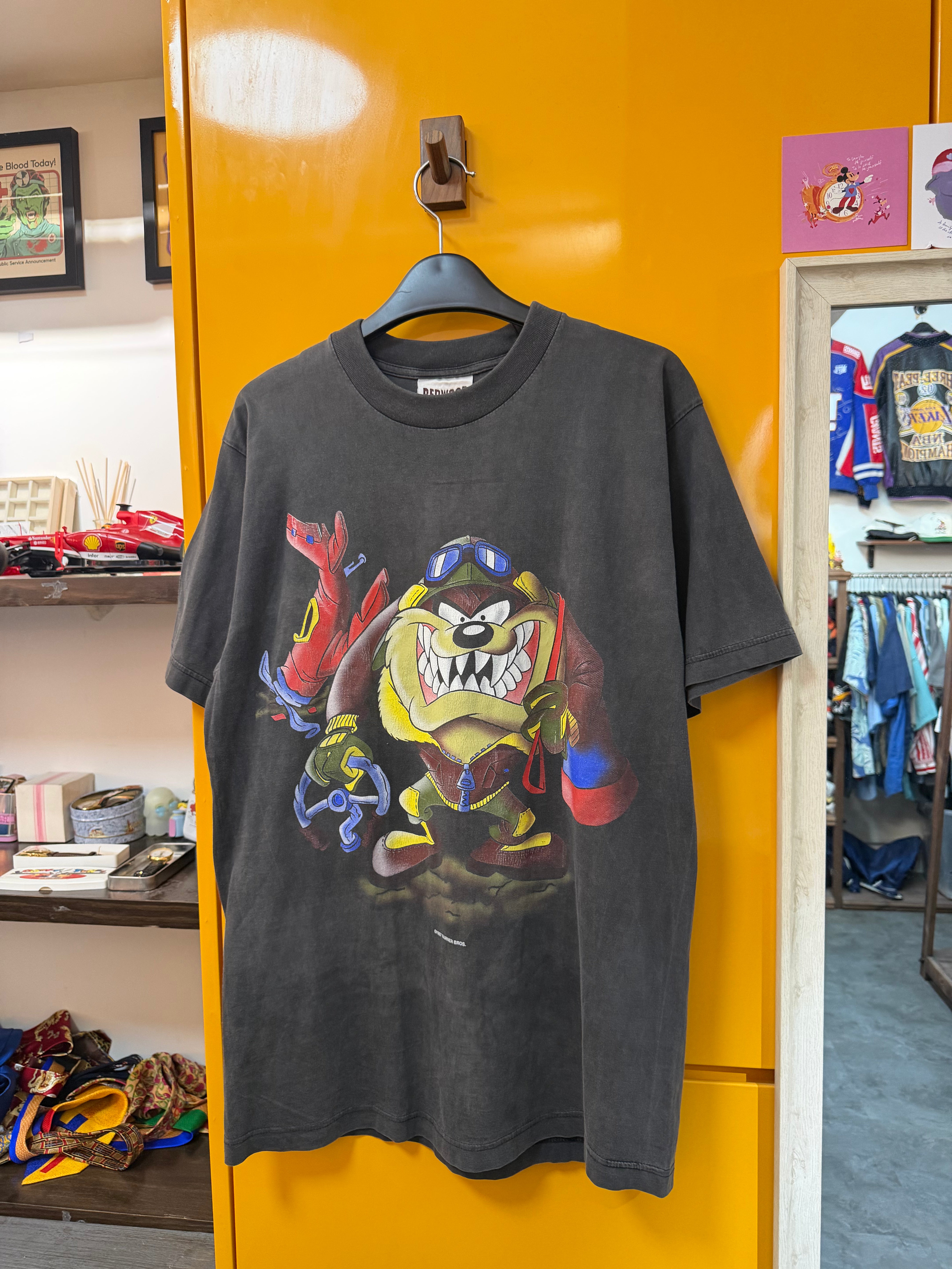 LOONEY TUNES TEE - M