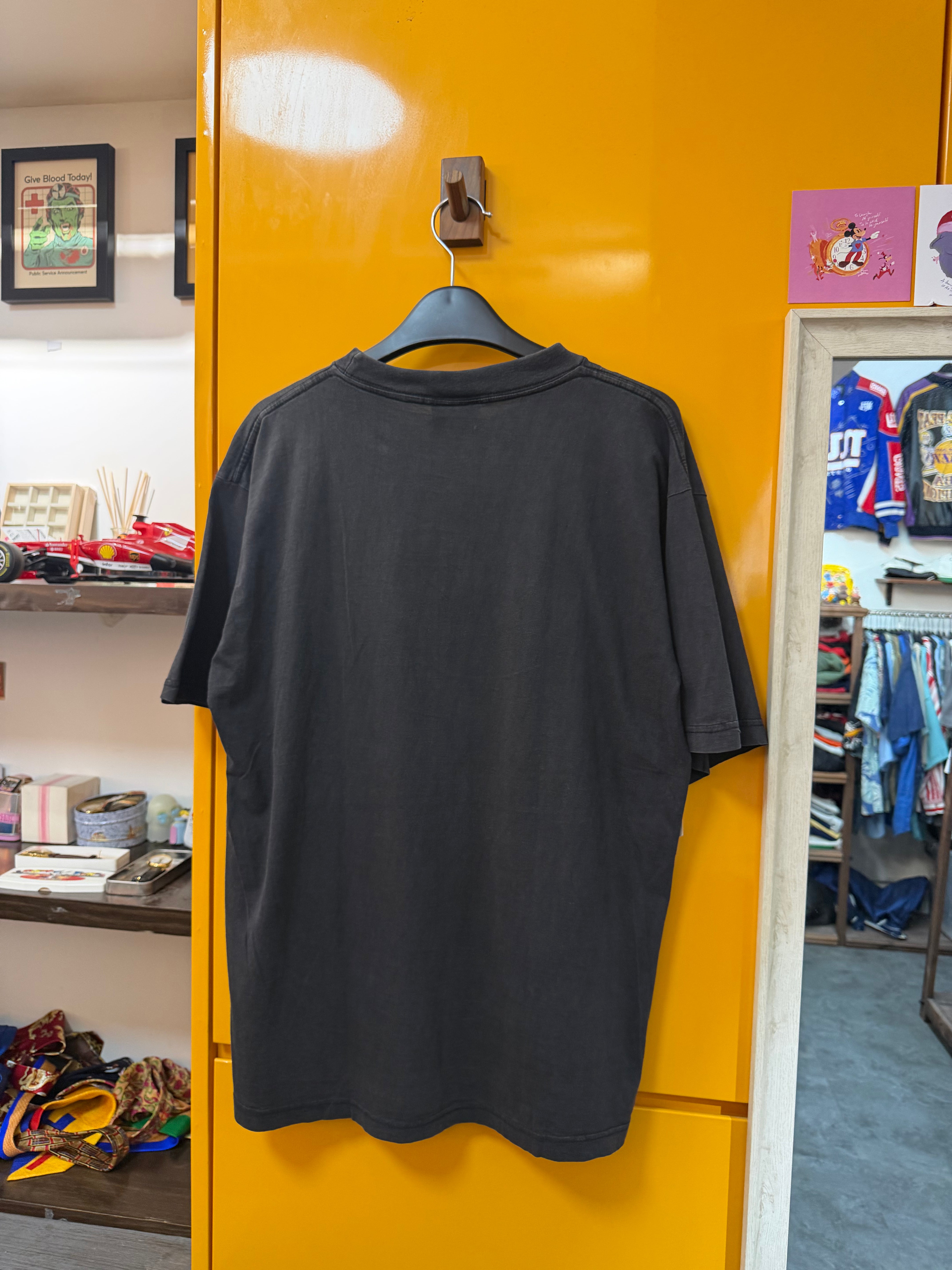 LOONEY TUNES TEE - M-L
