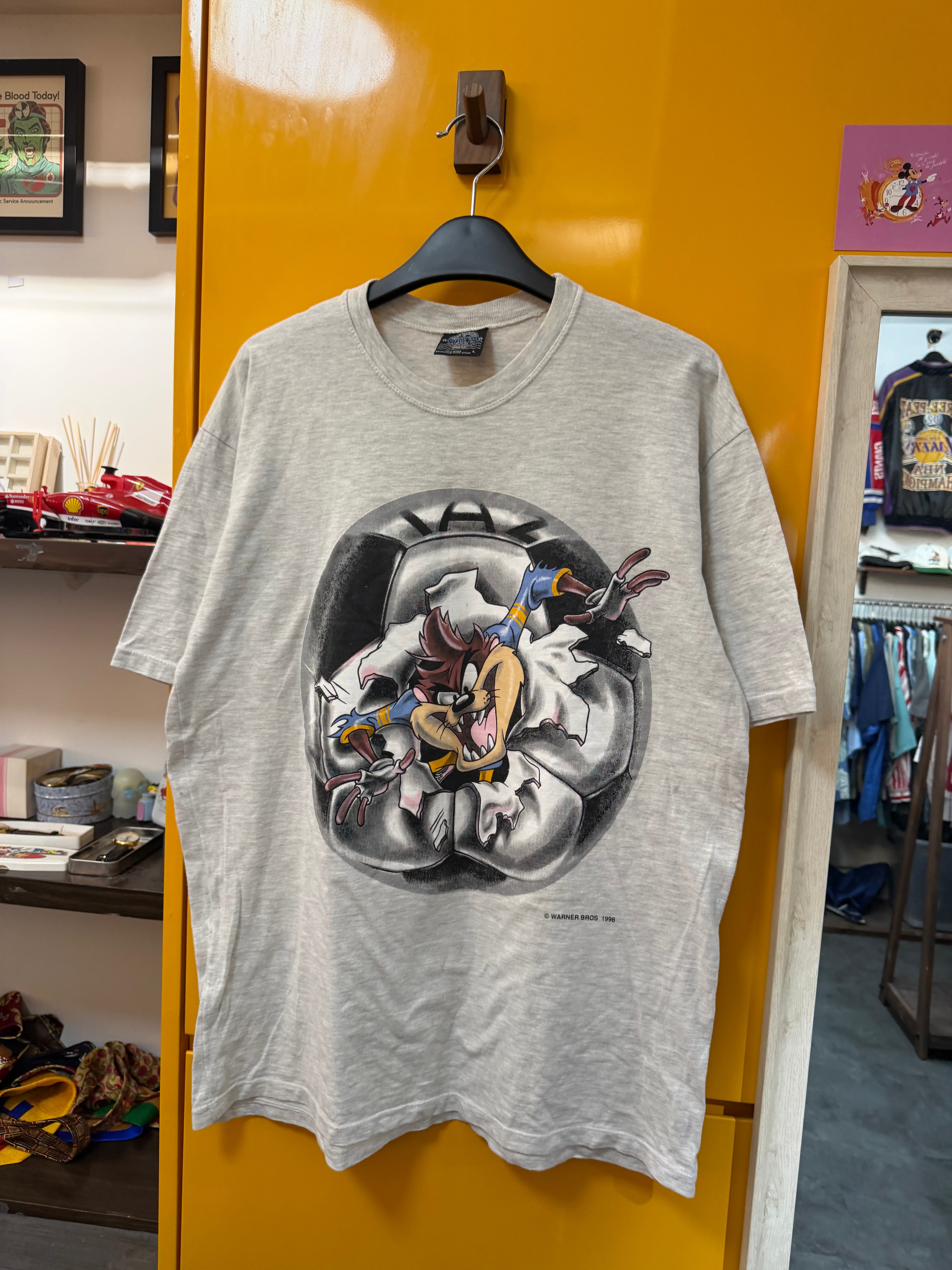 LOONEY TUNES TEE - L