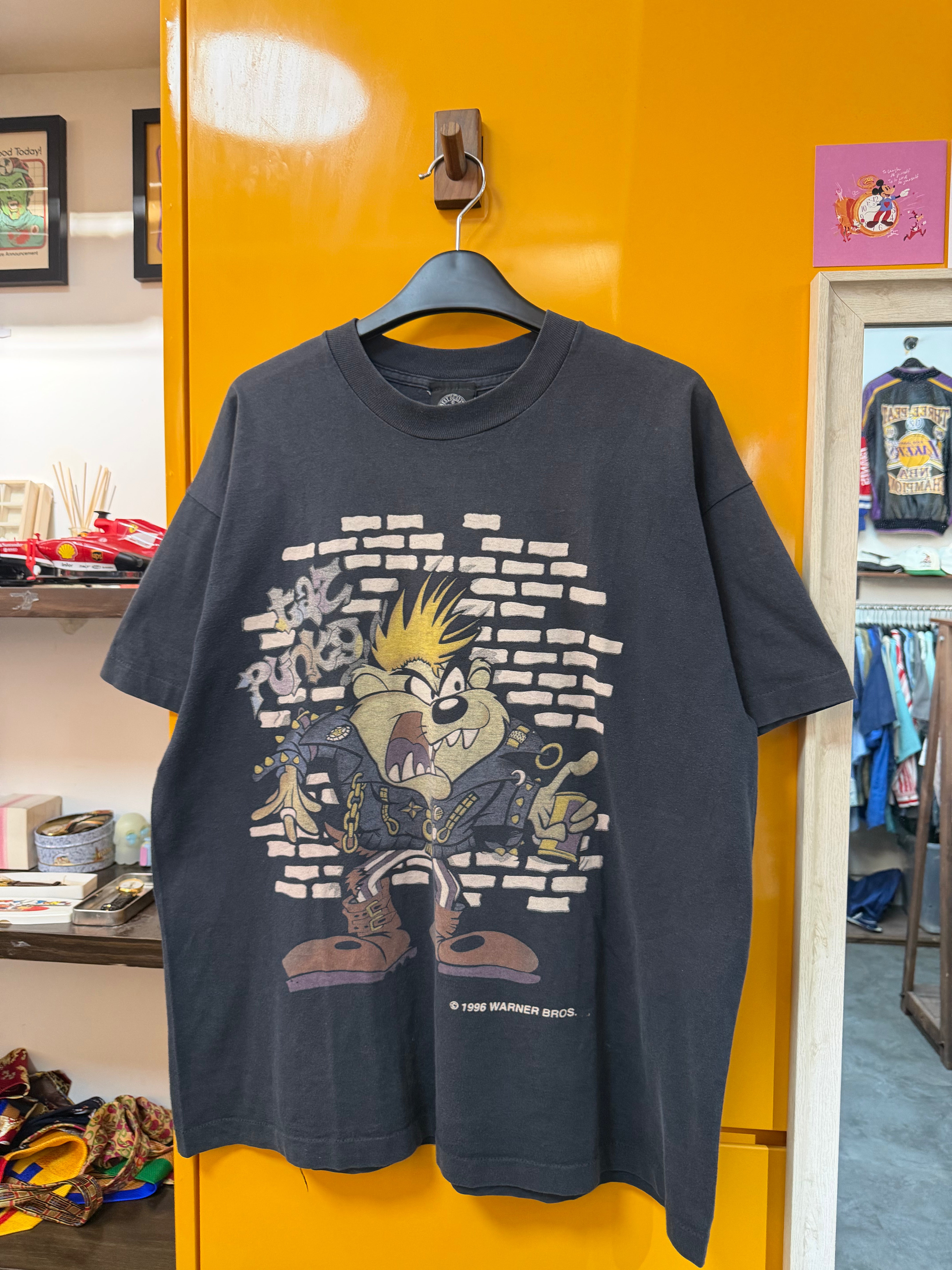 LOONEY TUNES TEE - XL