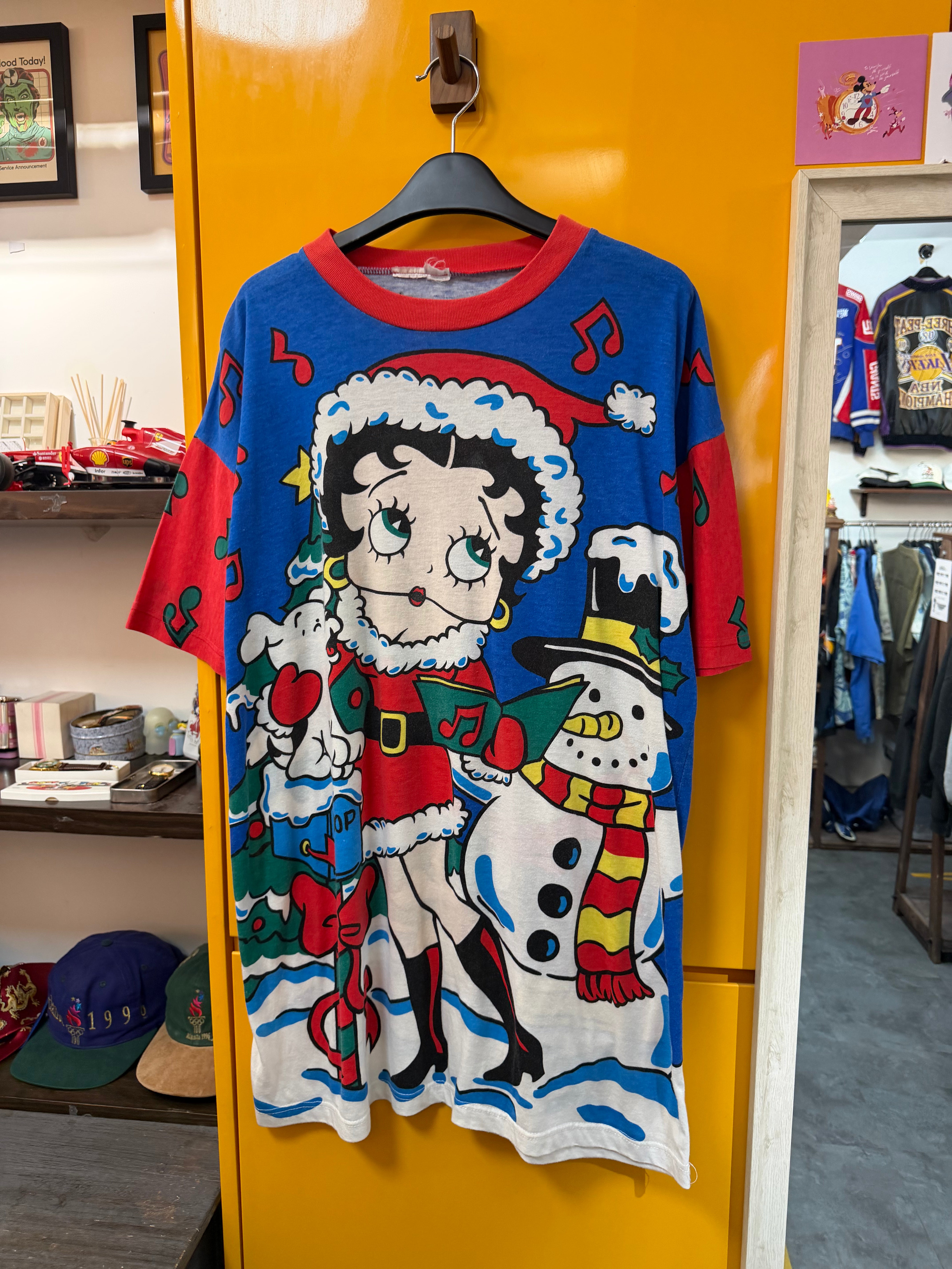 BETTY LONG TEE