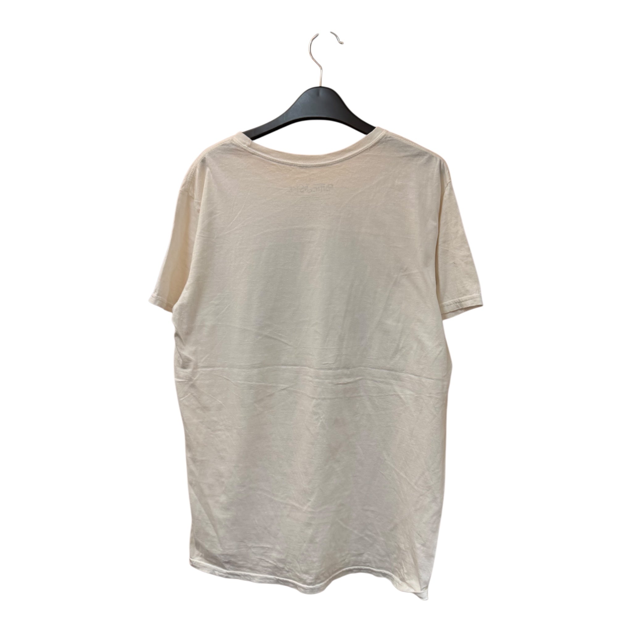 GRAPHIC TEE