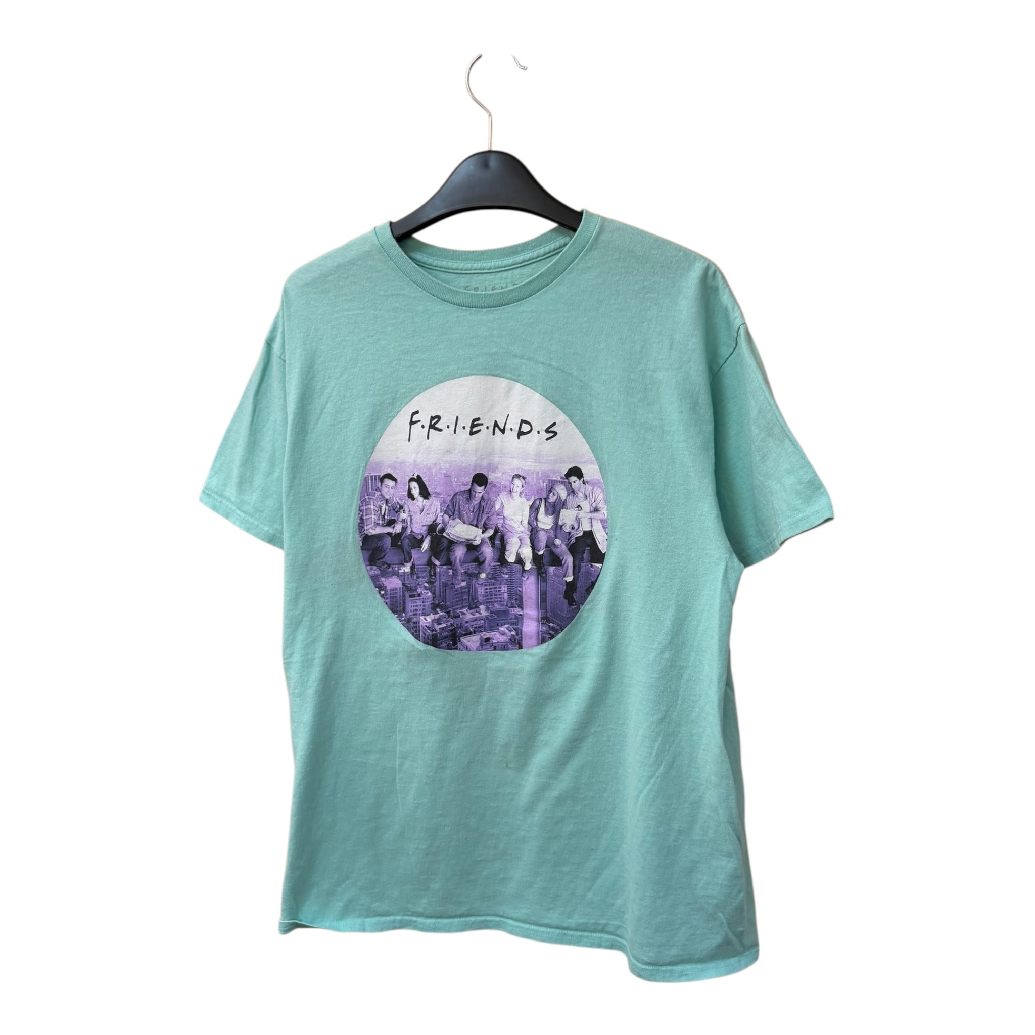 GRAPHIC TEE