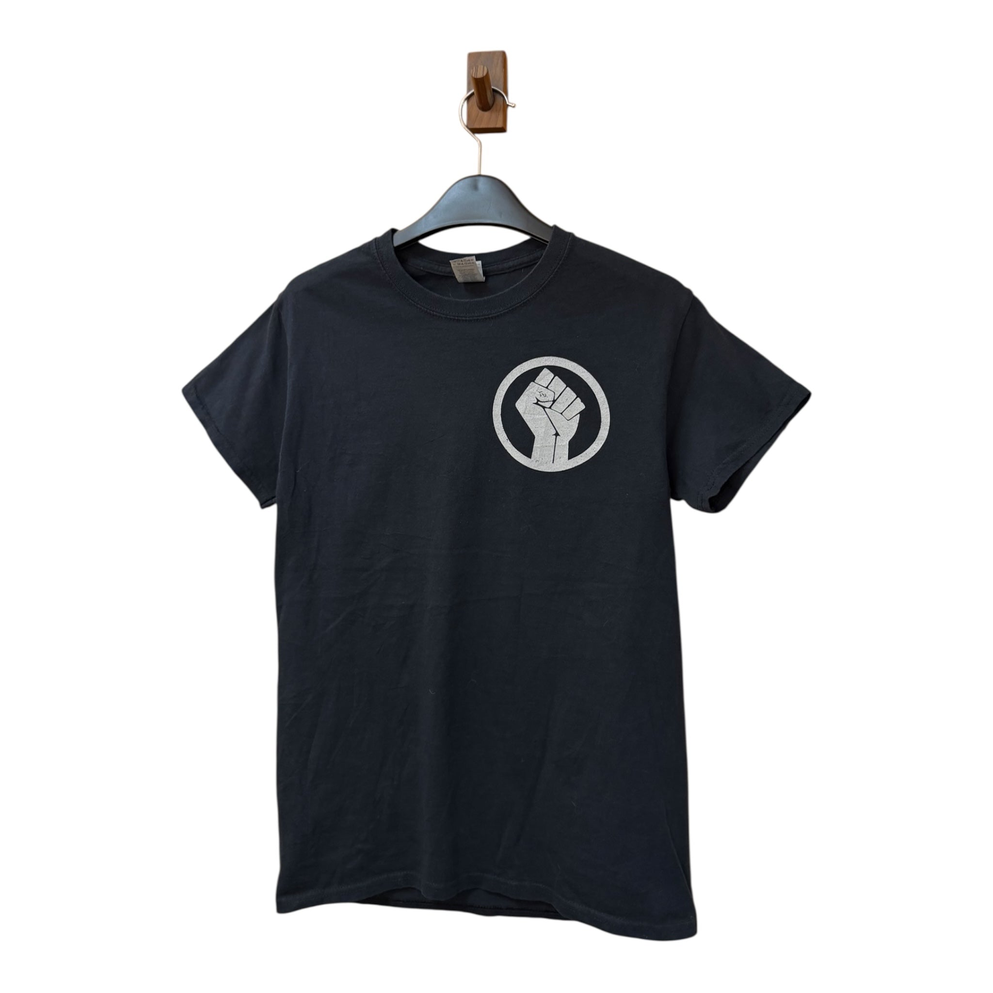 GRAPHIC TEE