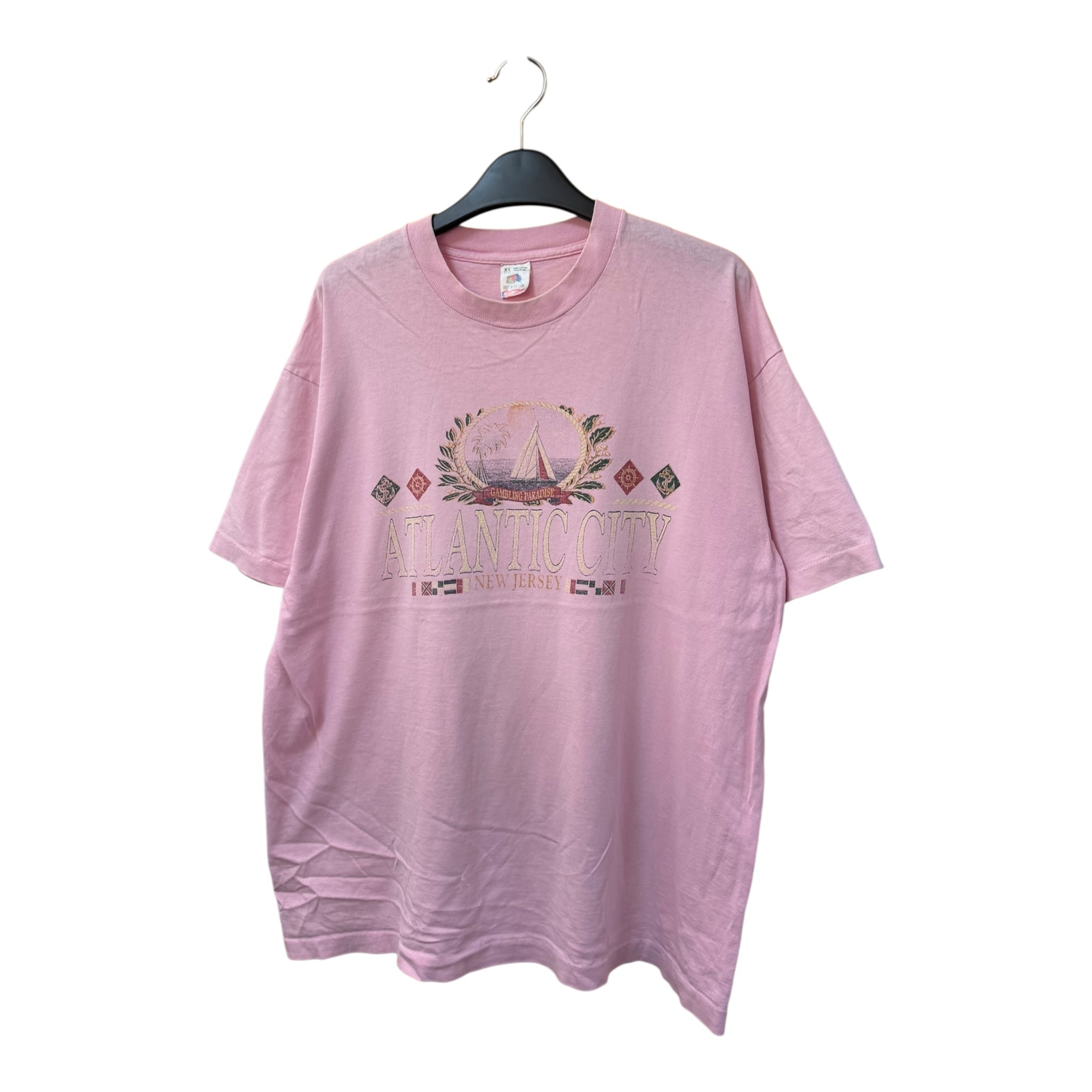 GRAPHIC TEE
