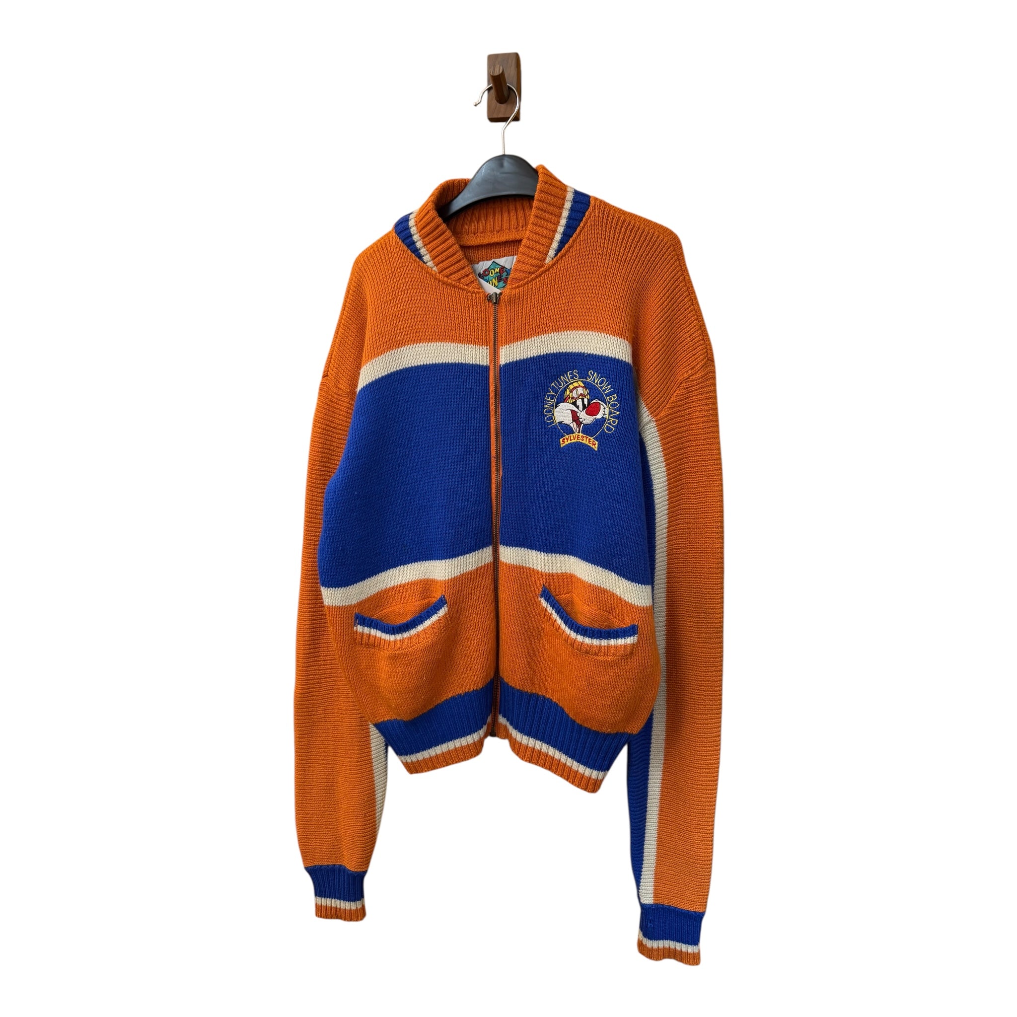 LOONEY TUNES SWEATER