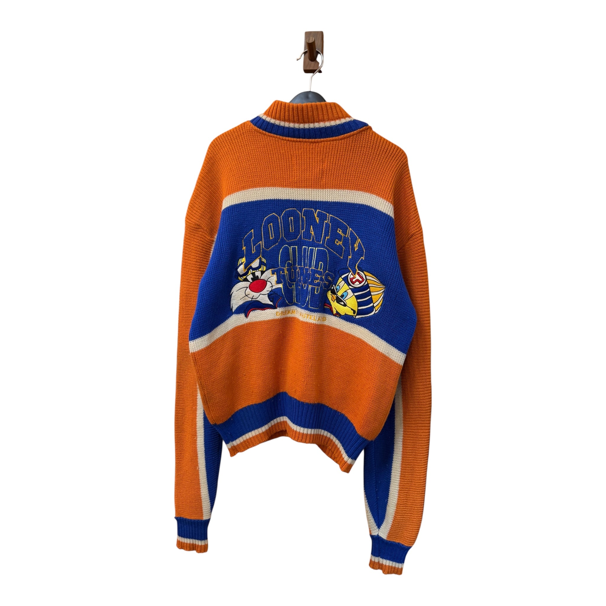 LOONEY TUNES SWEATER