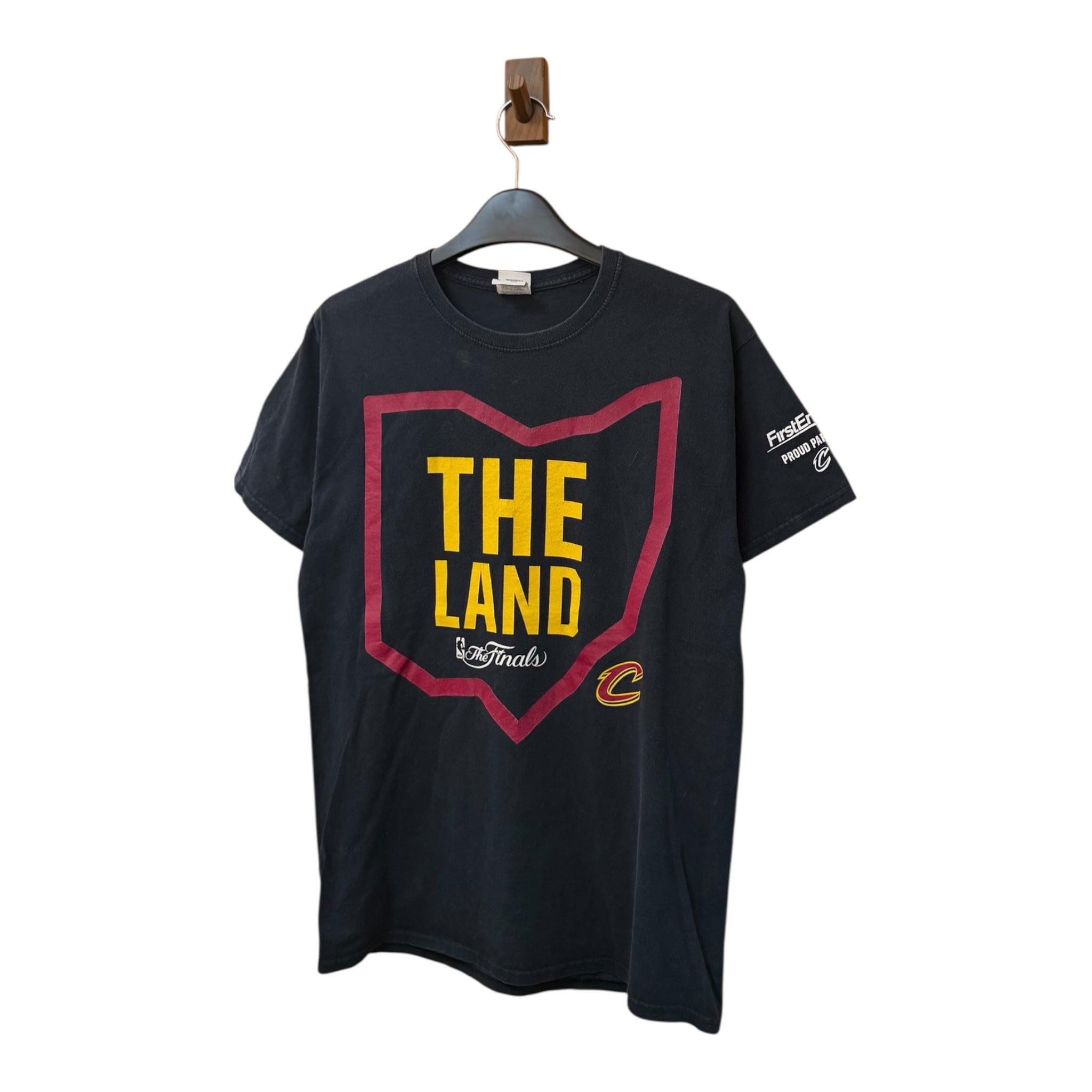 GRAPHIC TEE