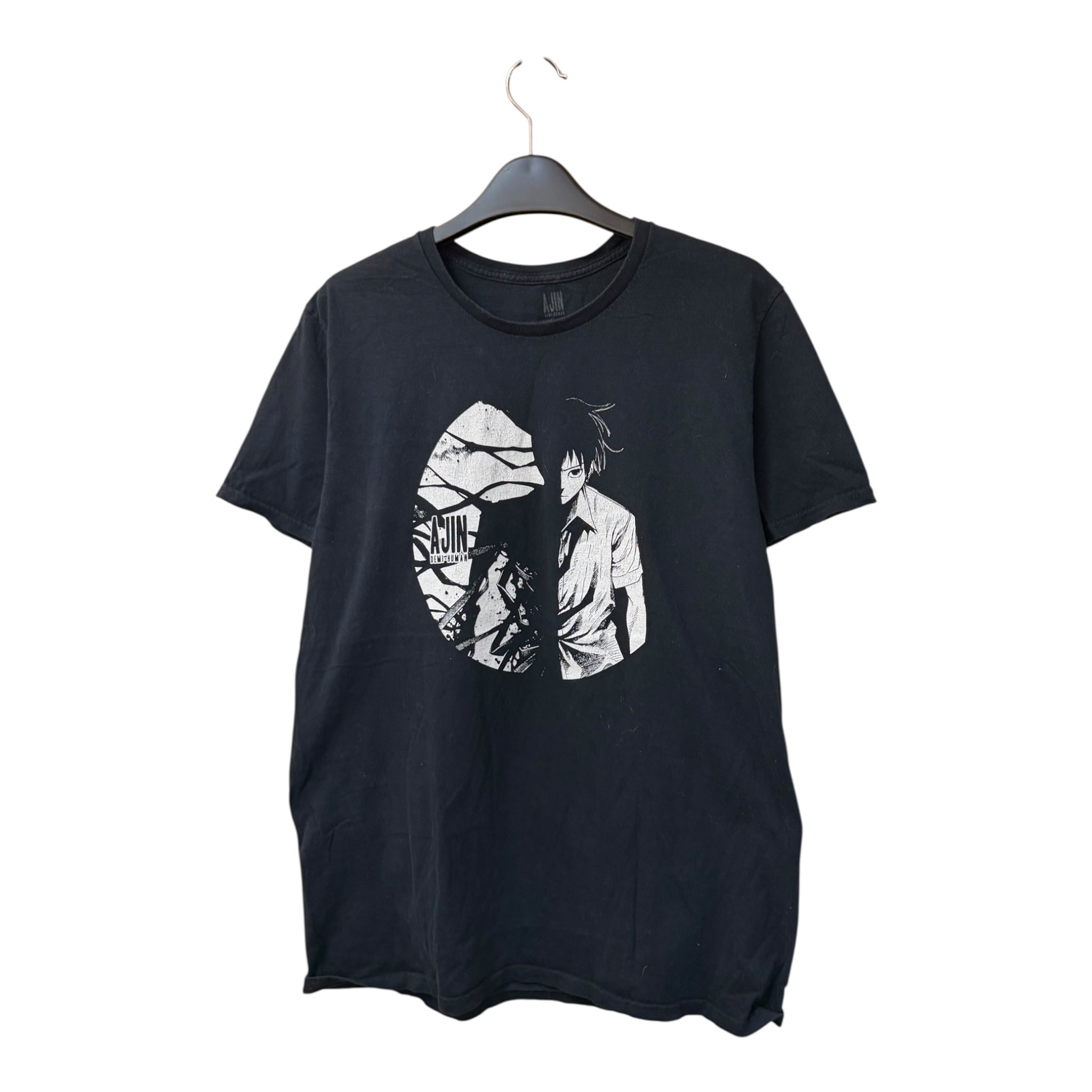 GRAPHIC TEE