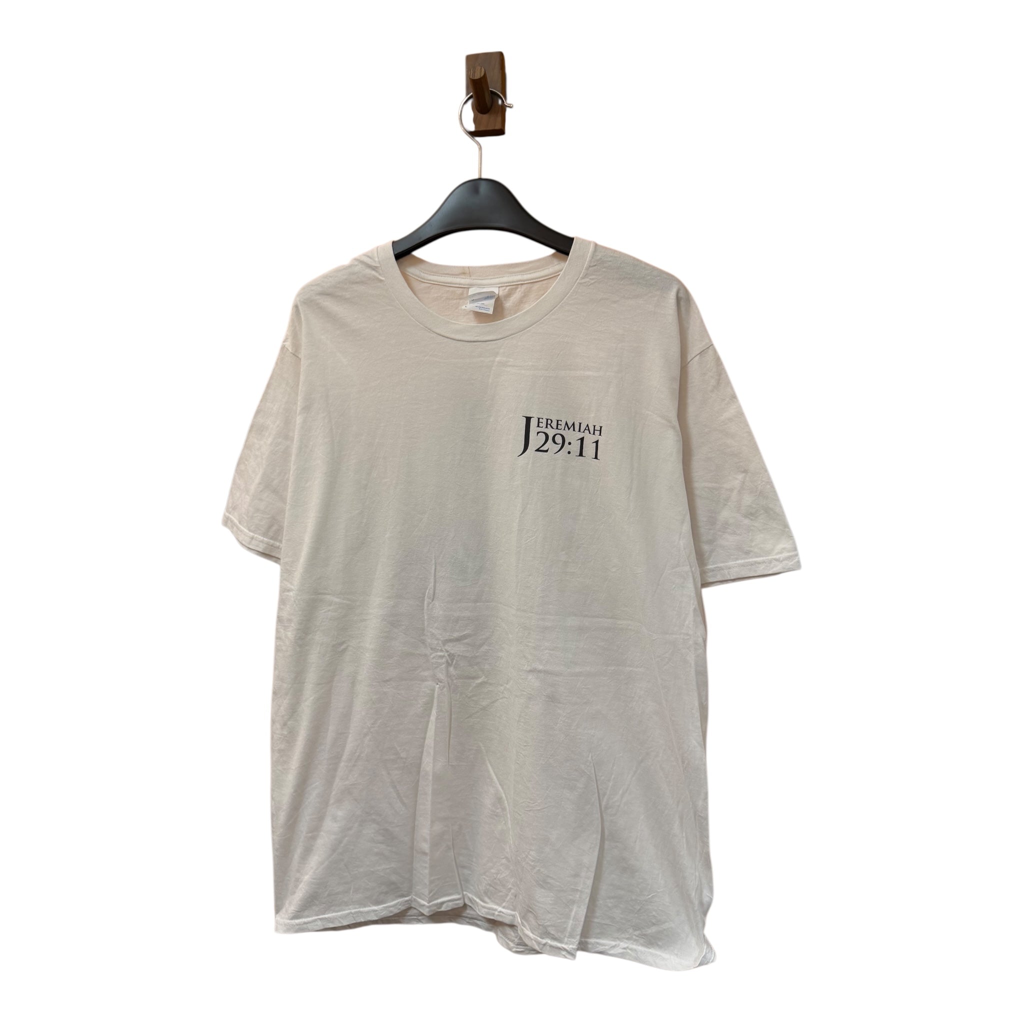 GRAPHIC TEE